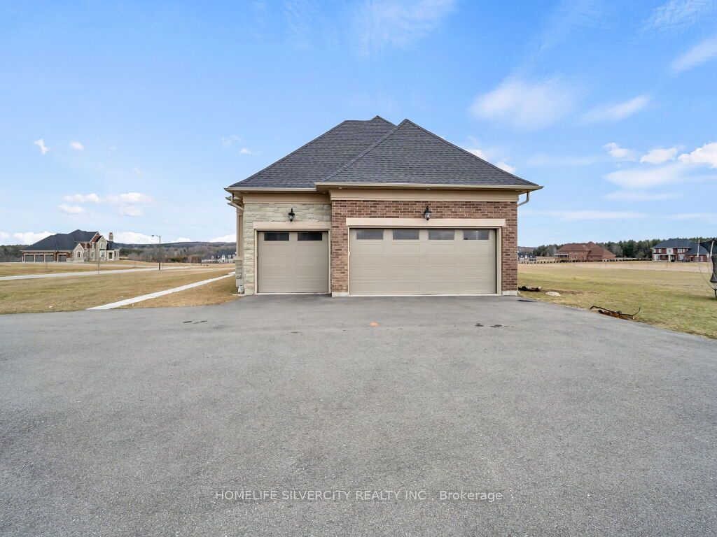 255 Amos Drive Property Photo 38