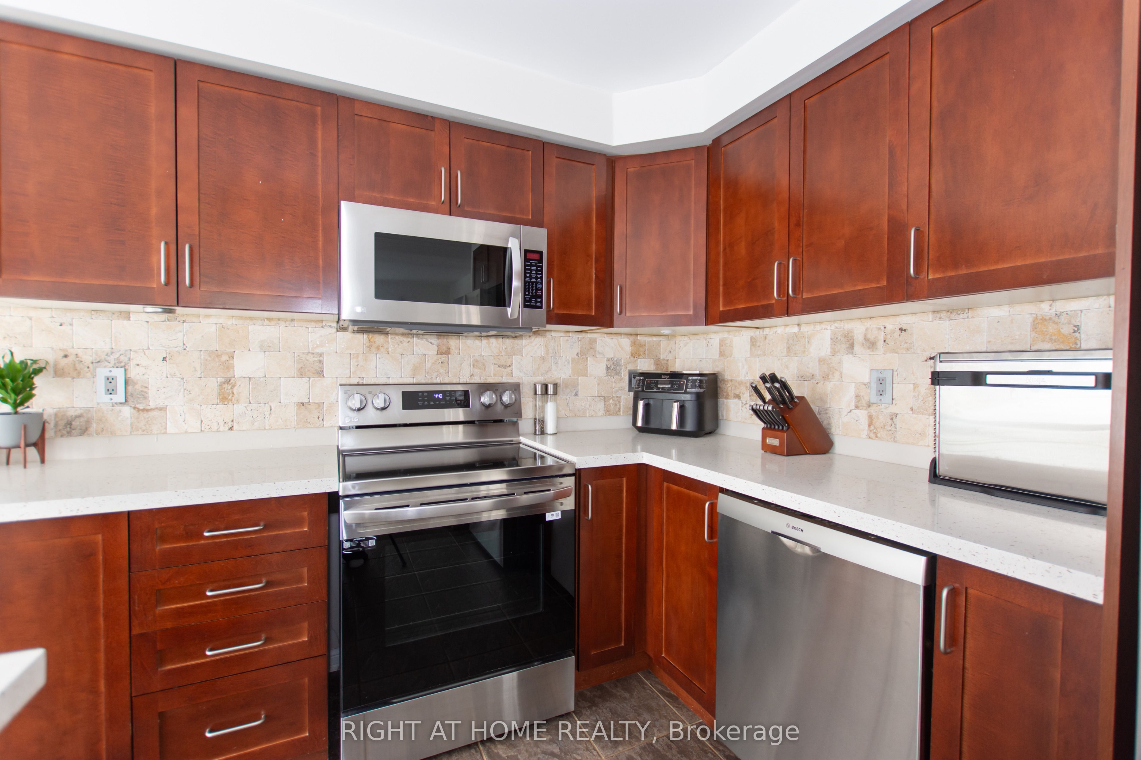 221 Prosser Circle Property Photo 15