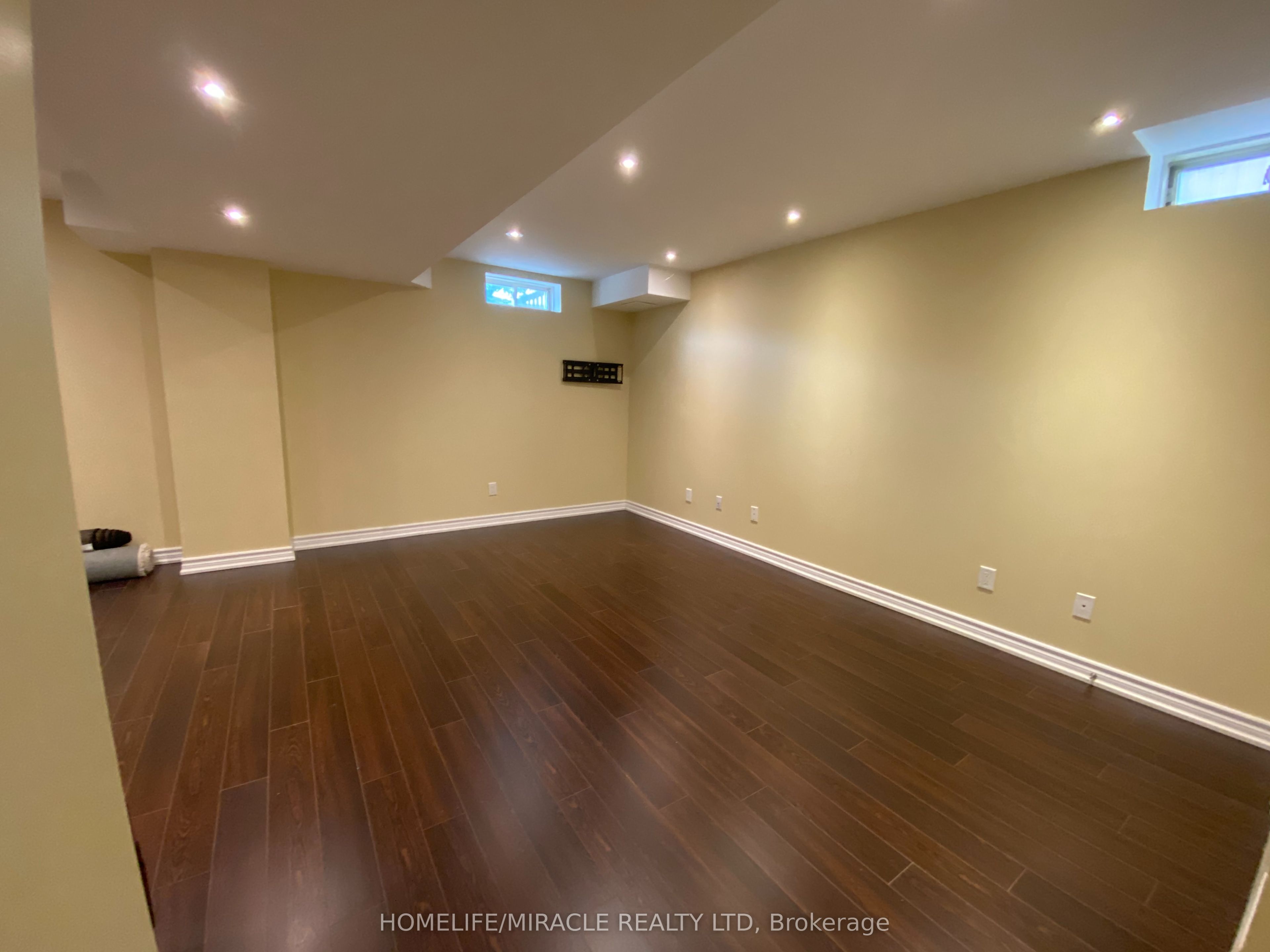 7419 Magistrate Terrace Property Photo 8