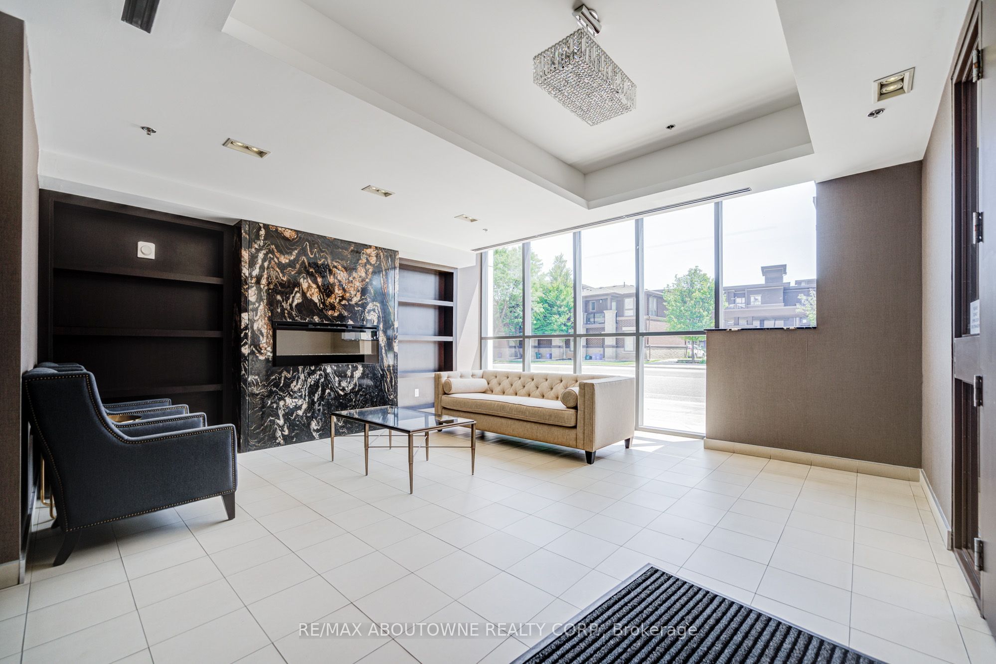 5001 Corporate Drive 611 Property Photo 4