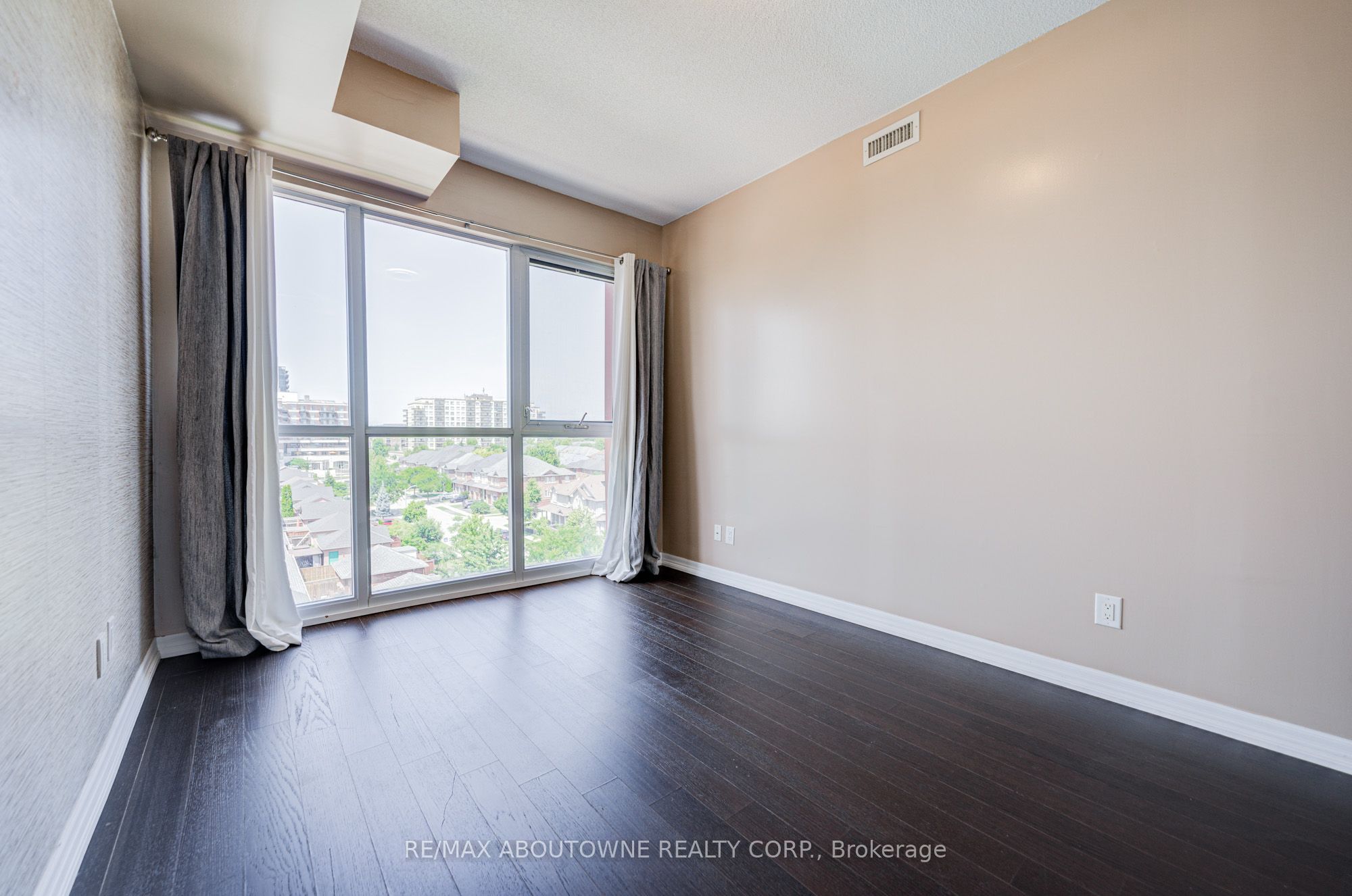 5001 Corporate Drive 611 Property Photo 17