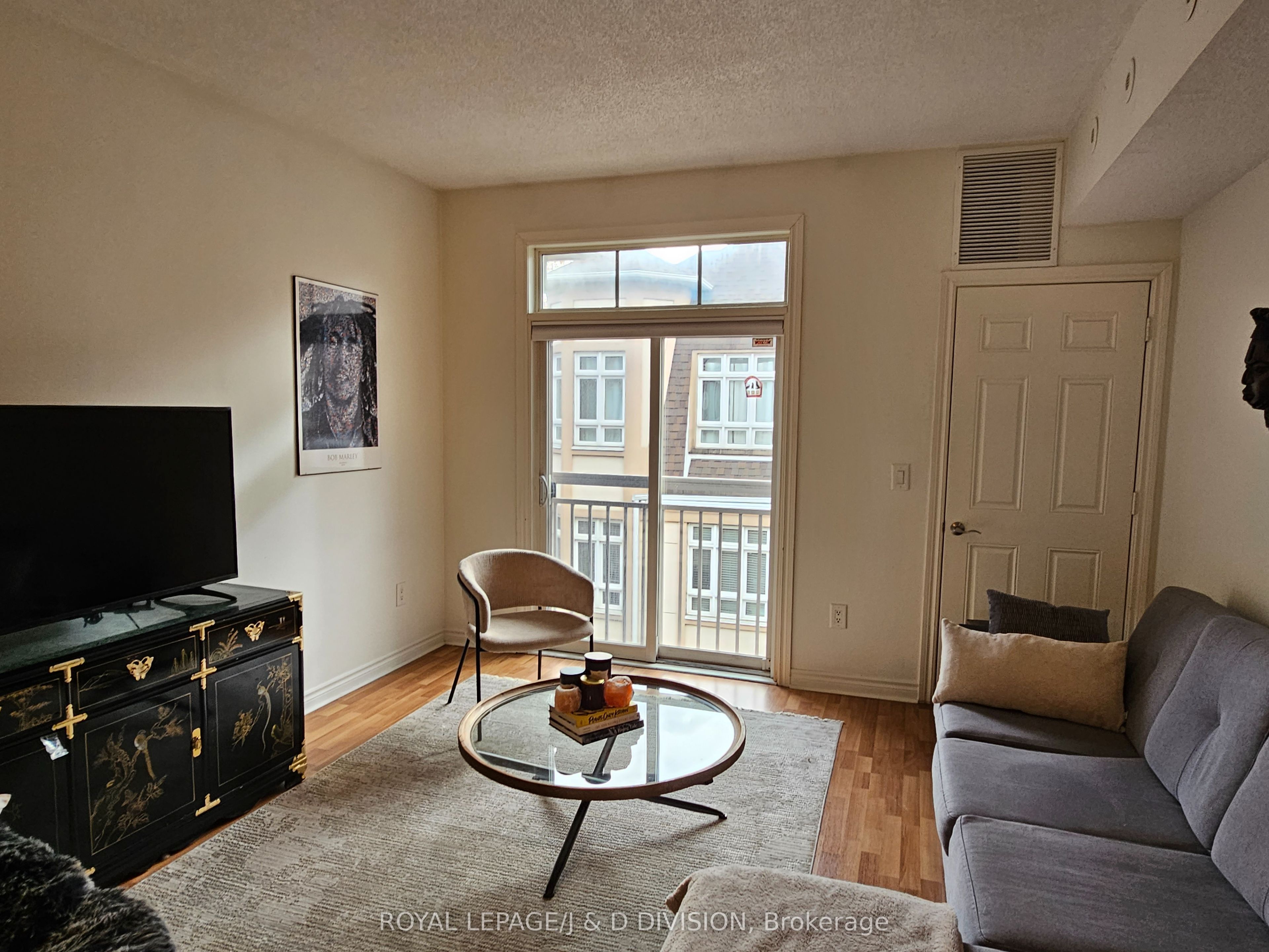 38 Gibson Avenue 9 Property Photo 2