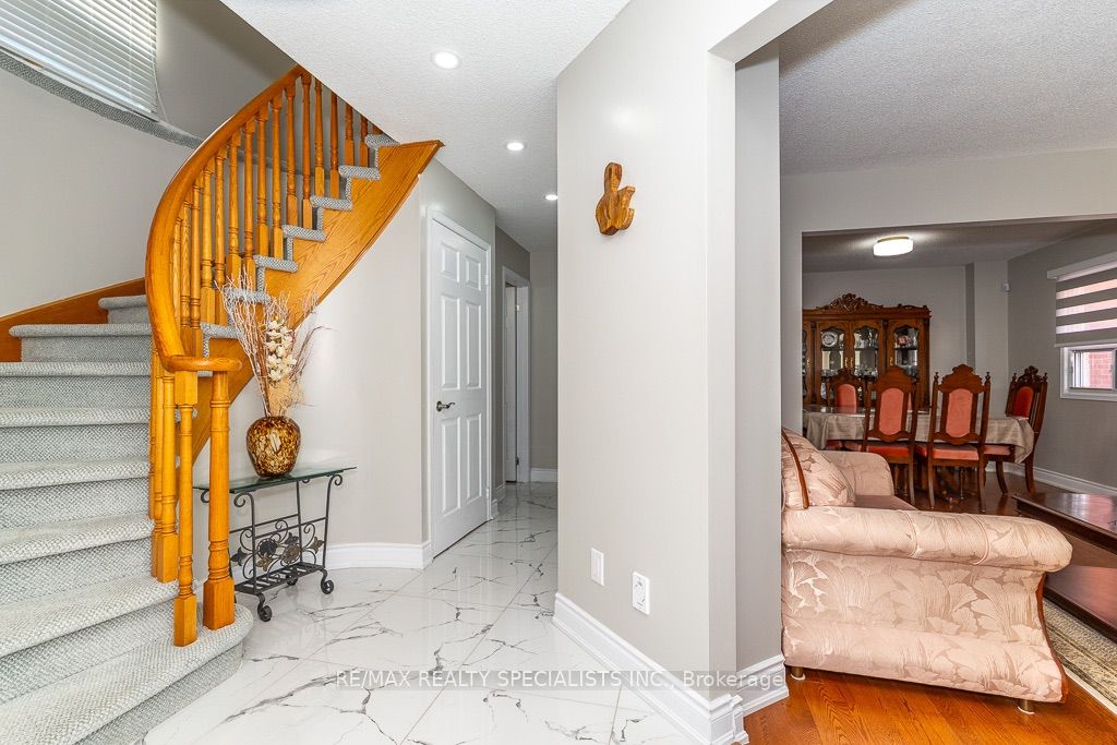 6369 Longspur Road Property Photo 9