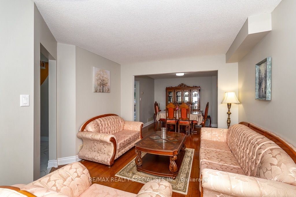 6369 Longspur Road Property Photo 10