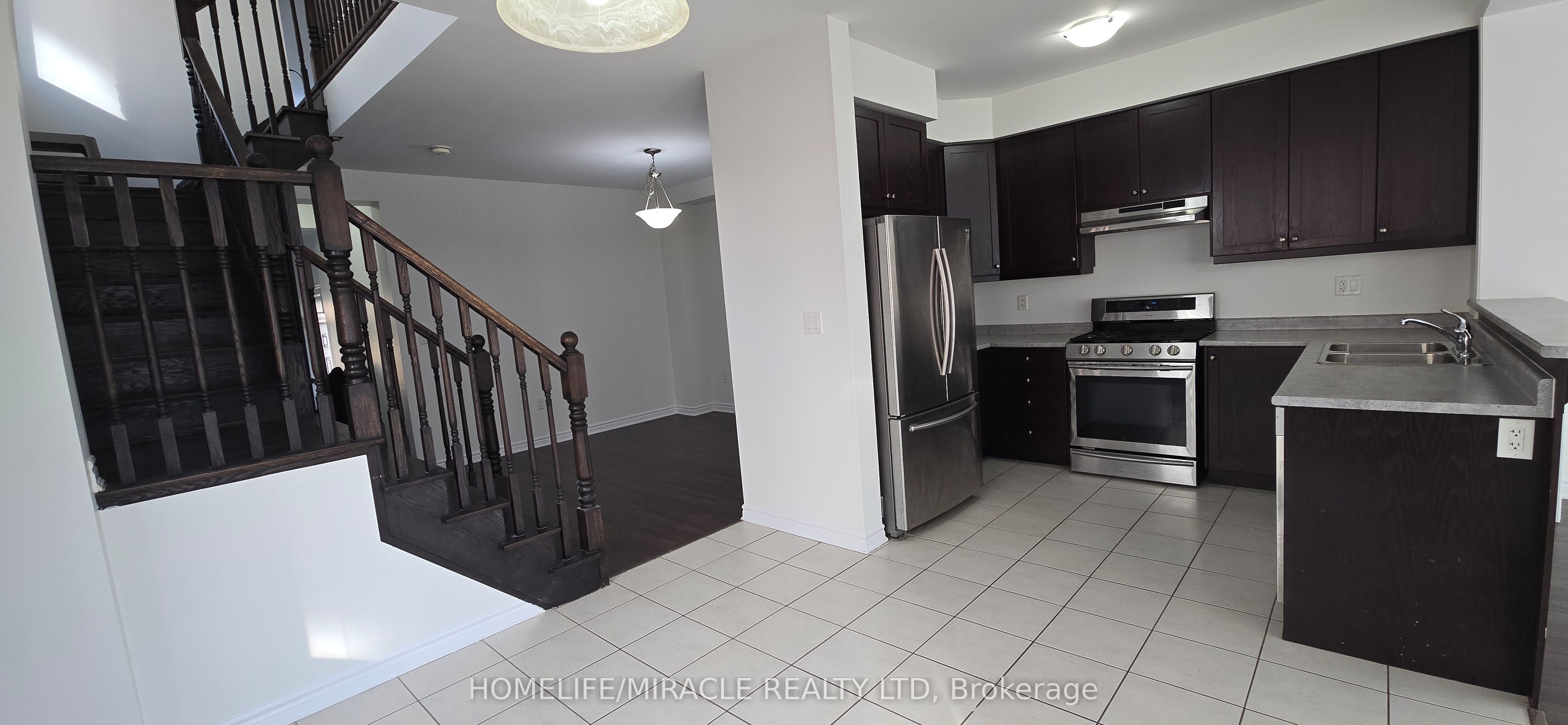 25 Phyllis Drive Property Photo 8