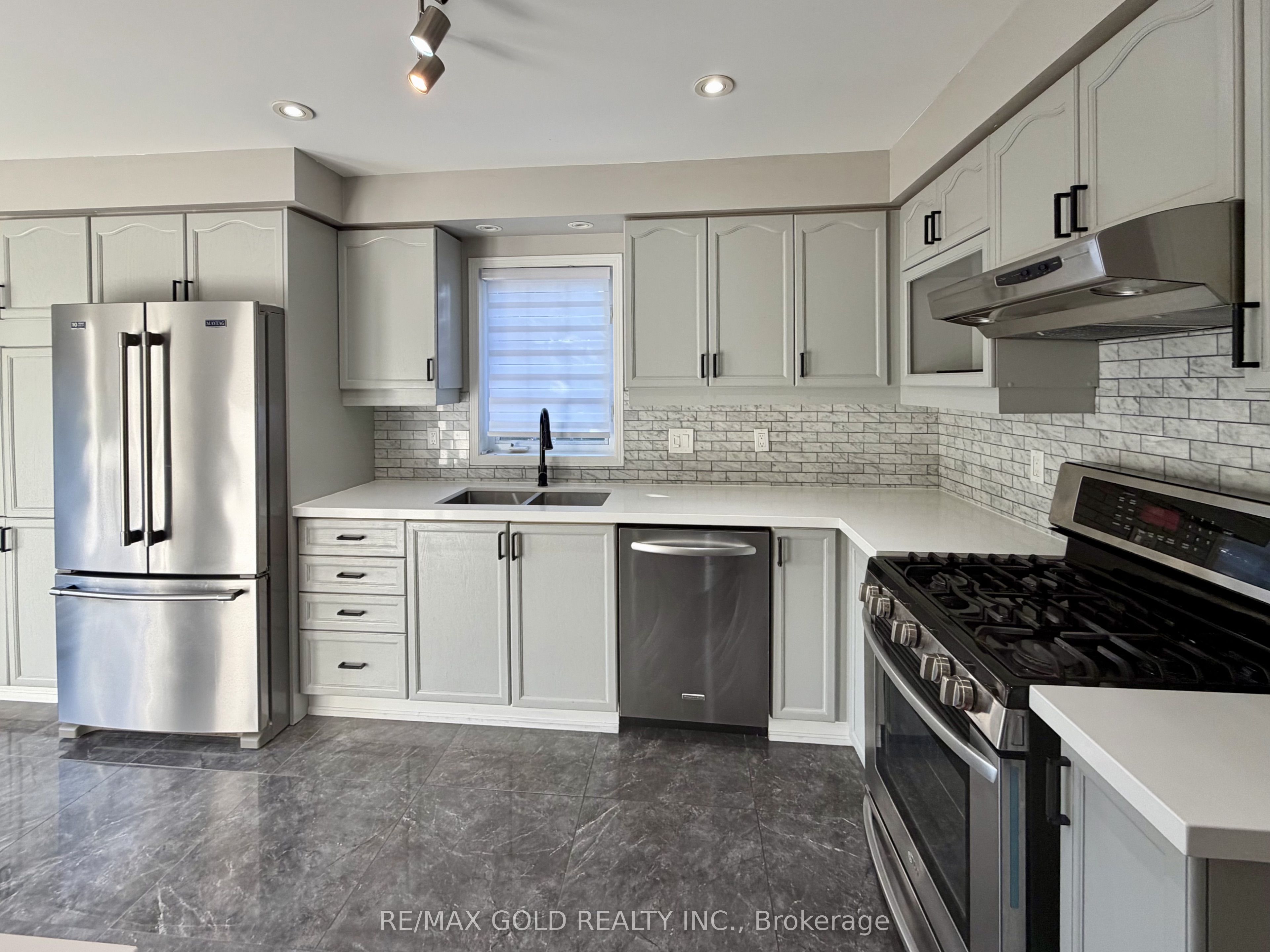 218 Van Scott Drive Property Photo 8