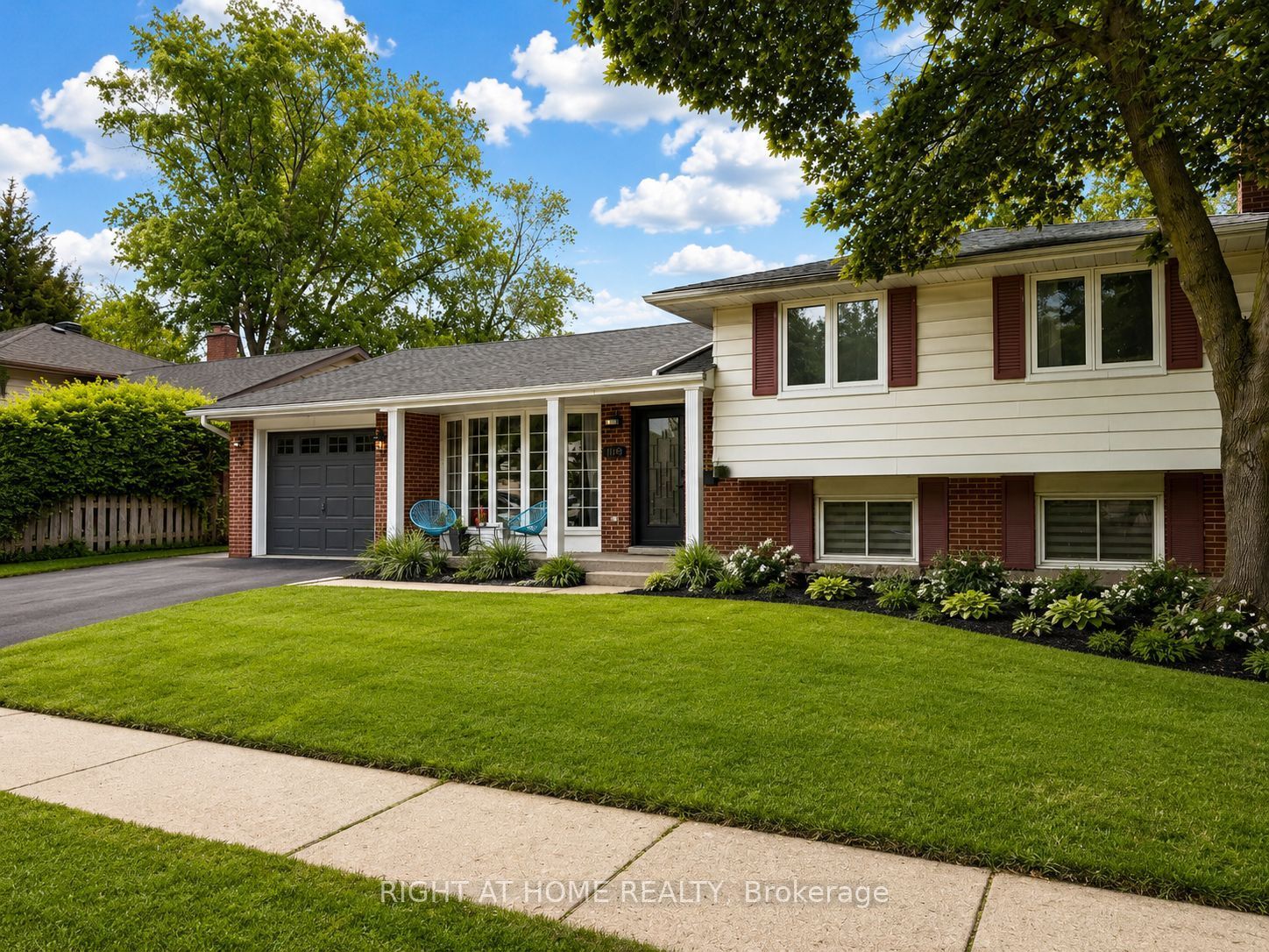 4440 Cosburn Crescent Property Photo 1