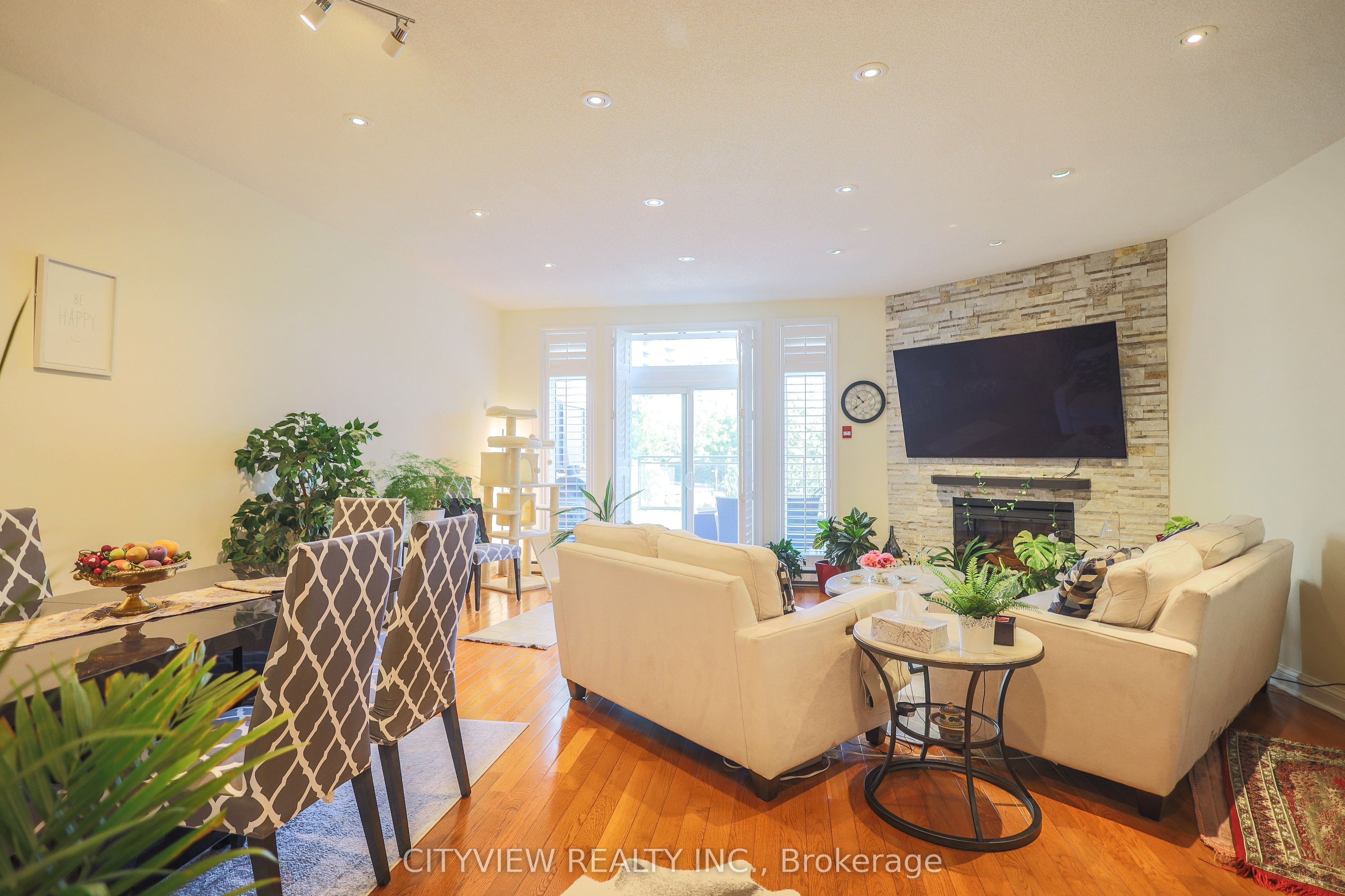 3593 Kariya Drive Property Photo 6