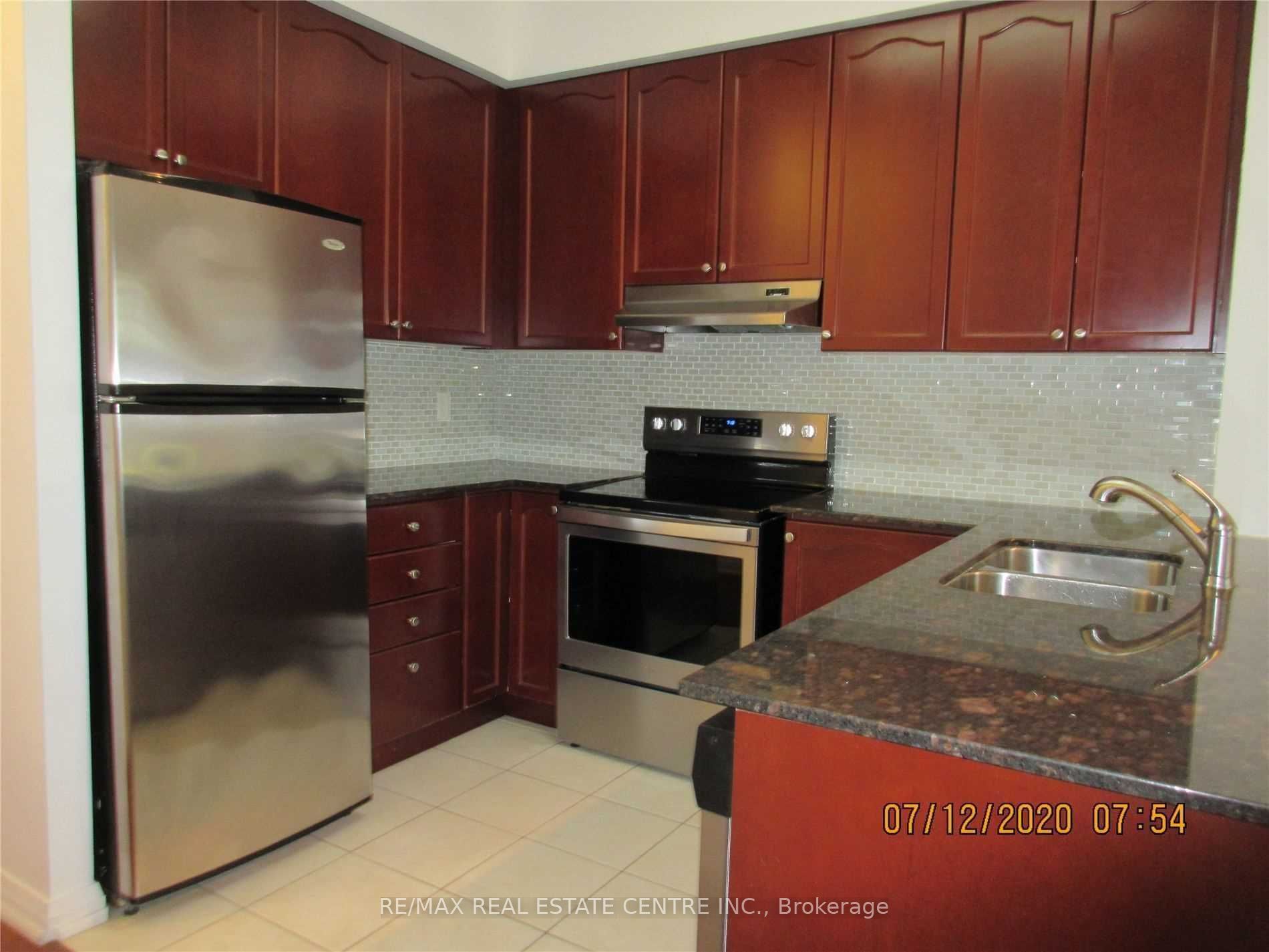 220 Forum Drive Th#111 Property Photo 6
