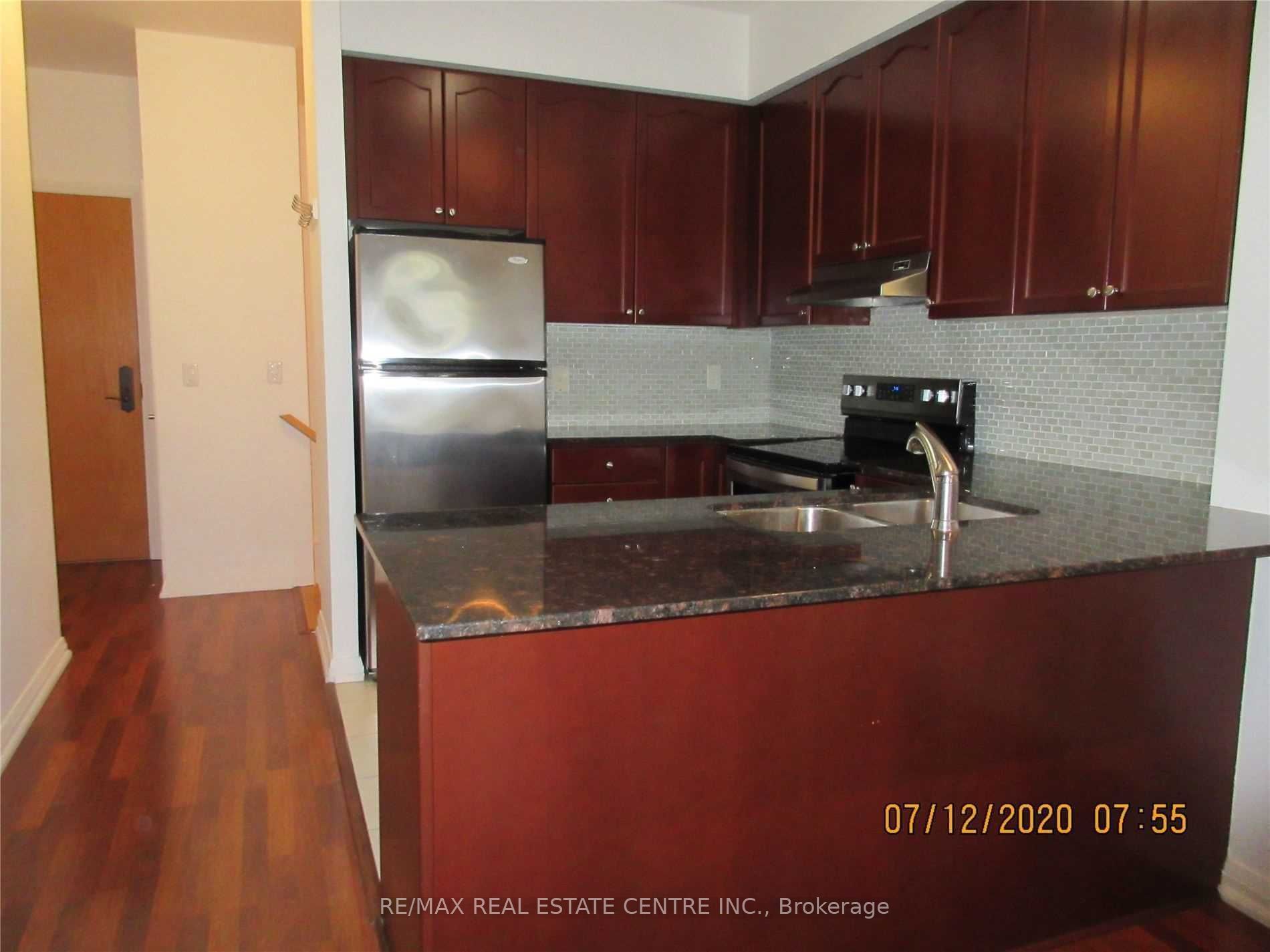220 Forum Drive Th#111 Property Photo 8