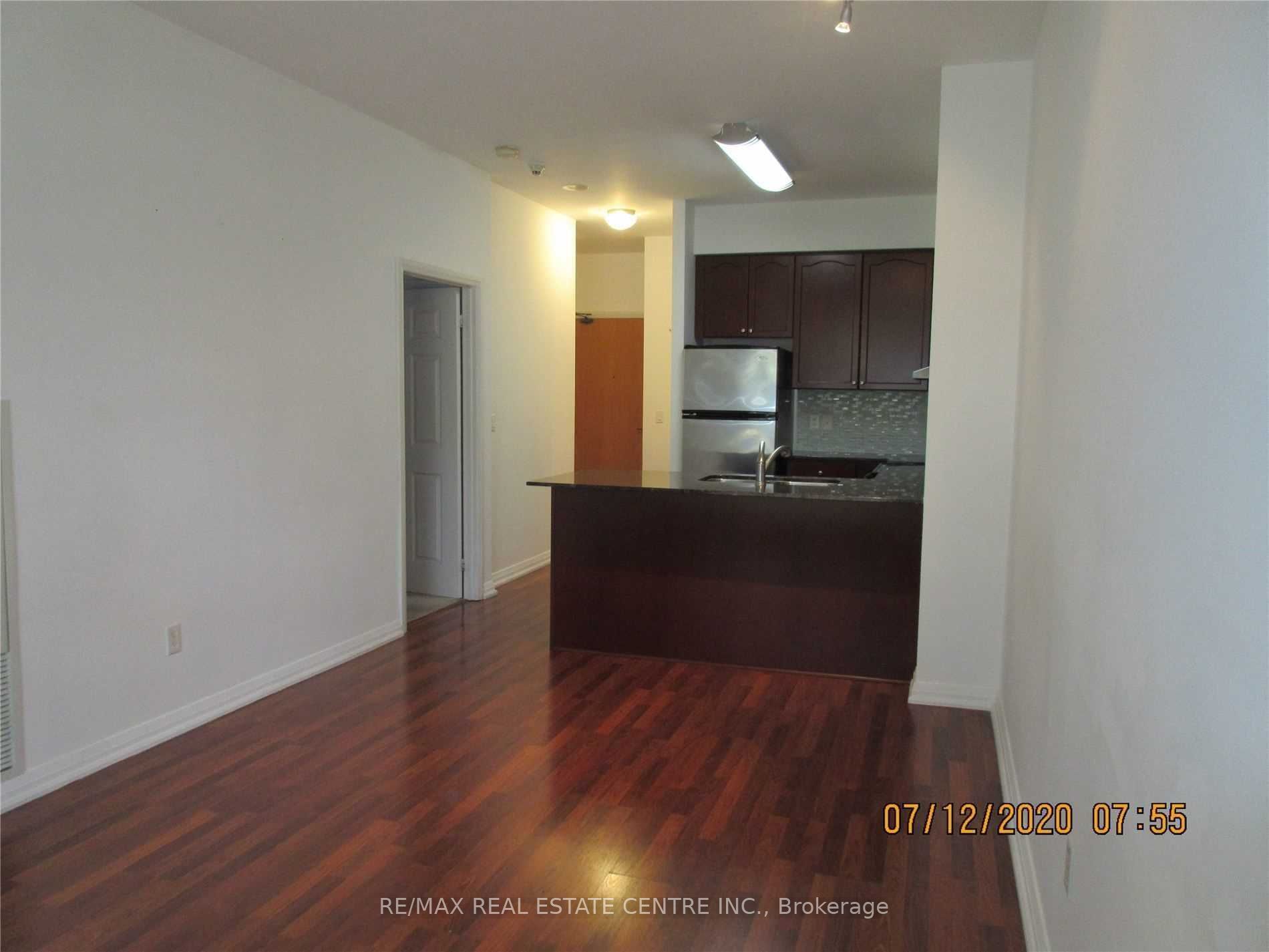 220 Forum Drive Th#111 Property Photo 9