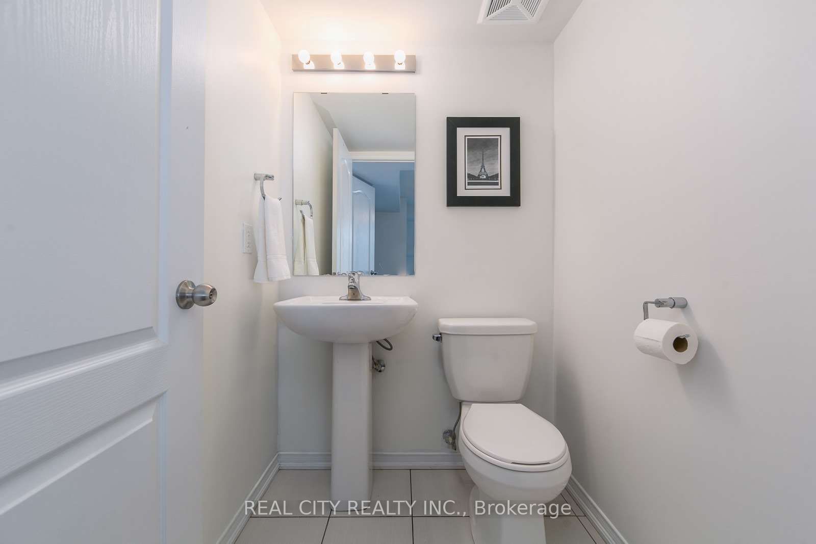 142 Widdicombe Hill Boulevard 510 Property Photo 13