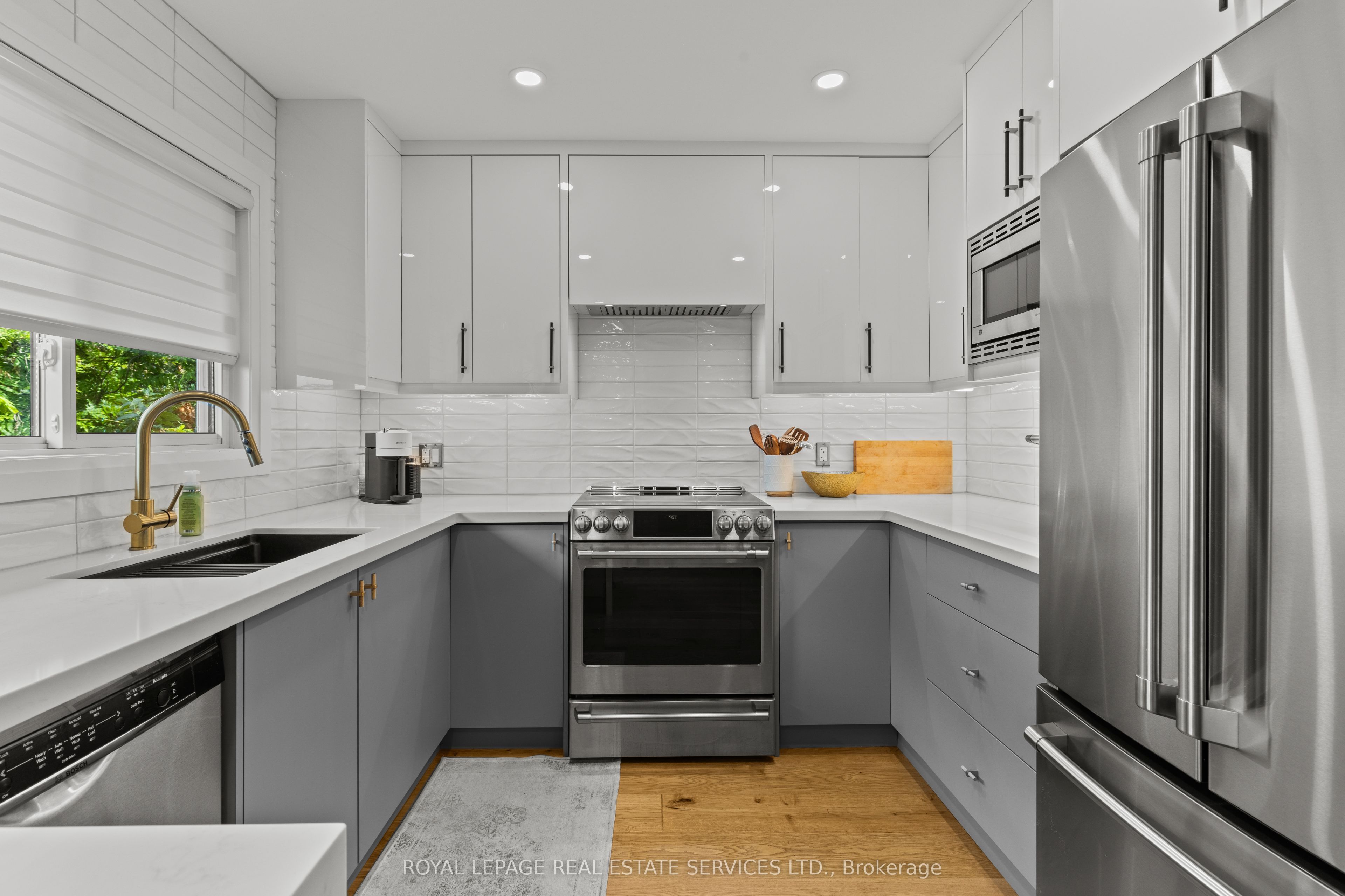 2303 Marine Drive 5 Property Photo 18