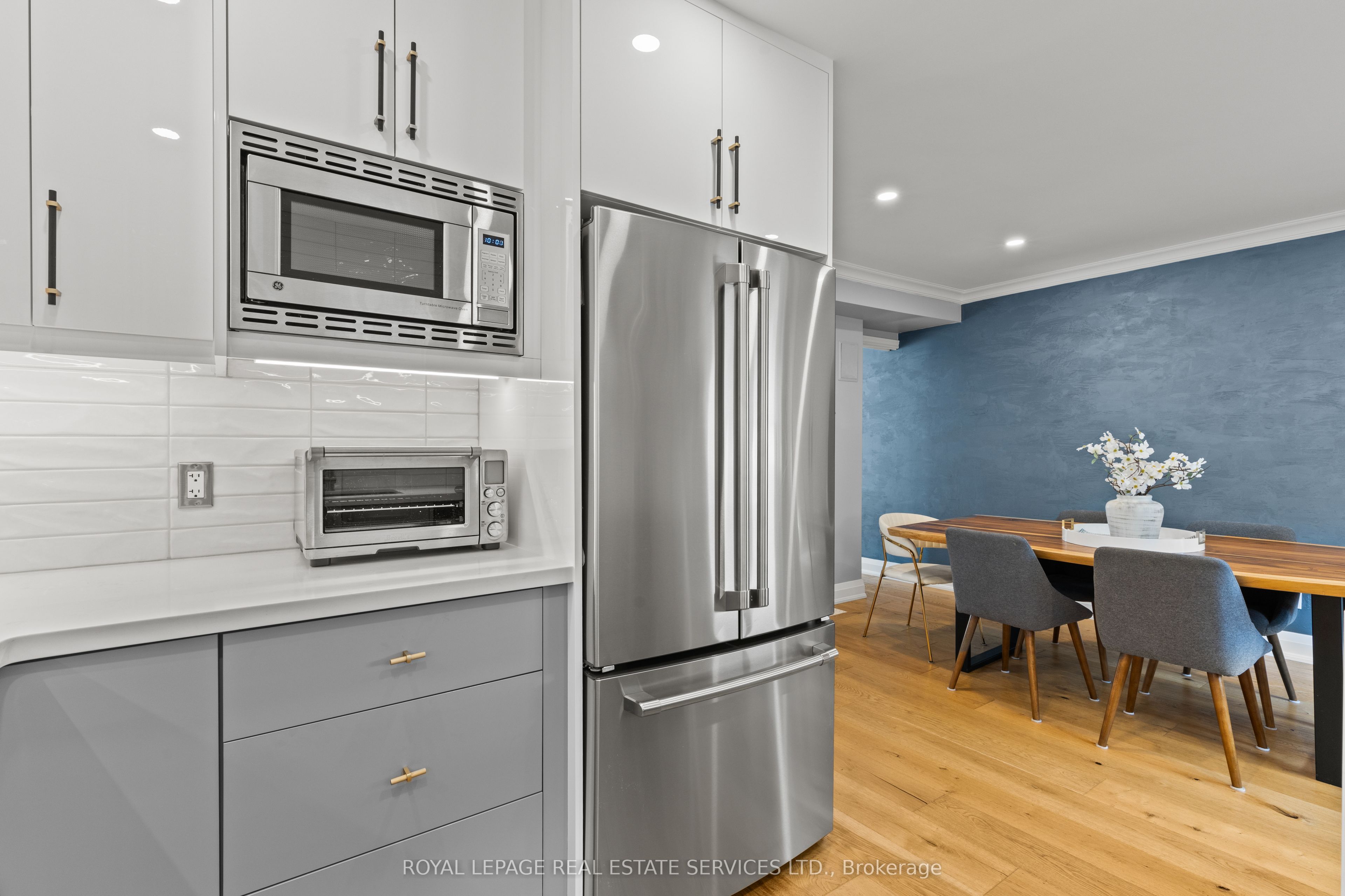 2303 Marine Drive 5 Property Photo 20