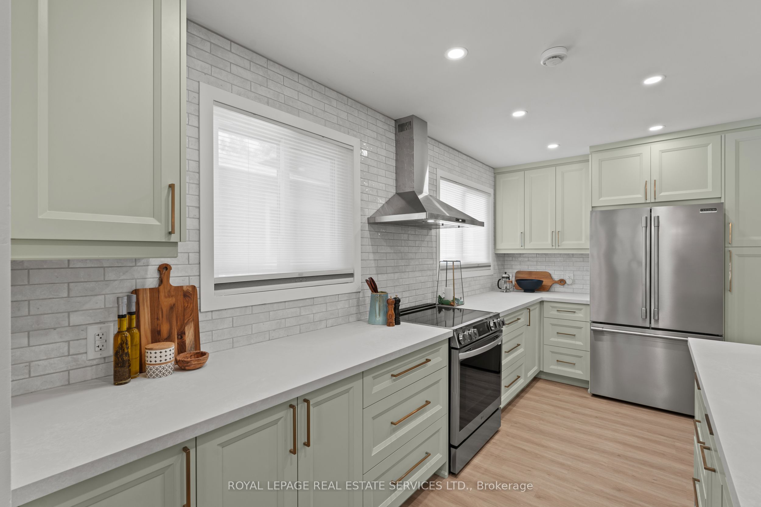1348 Janina Boulevard Property Photo 14