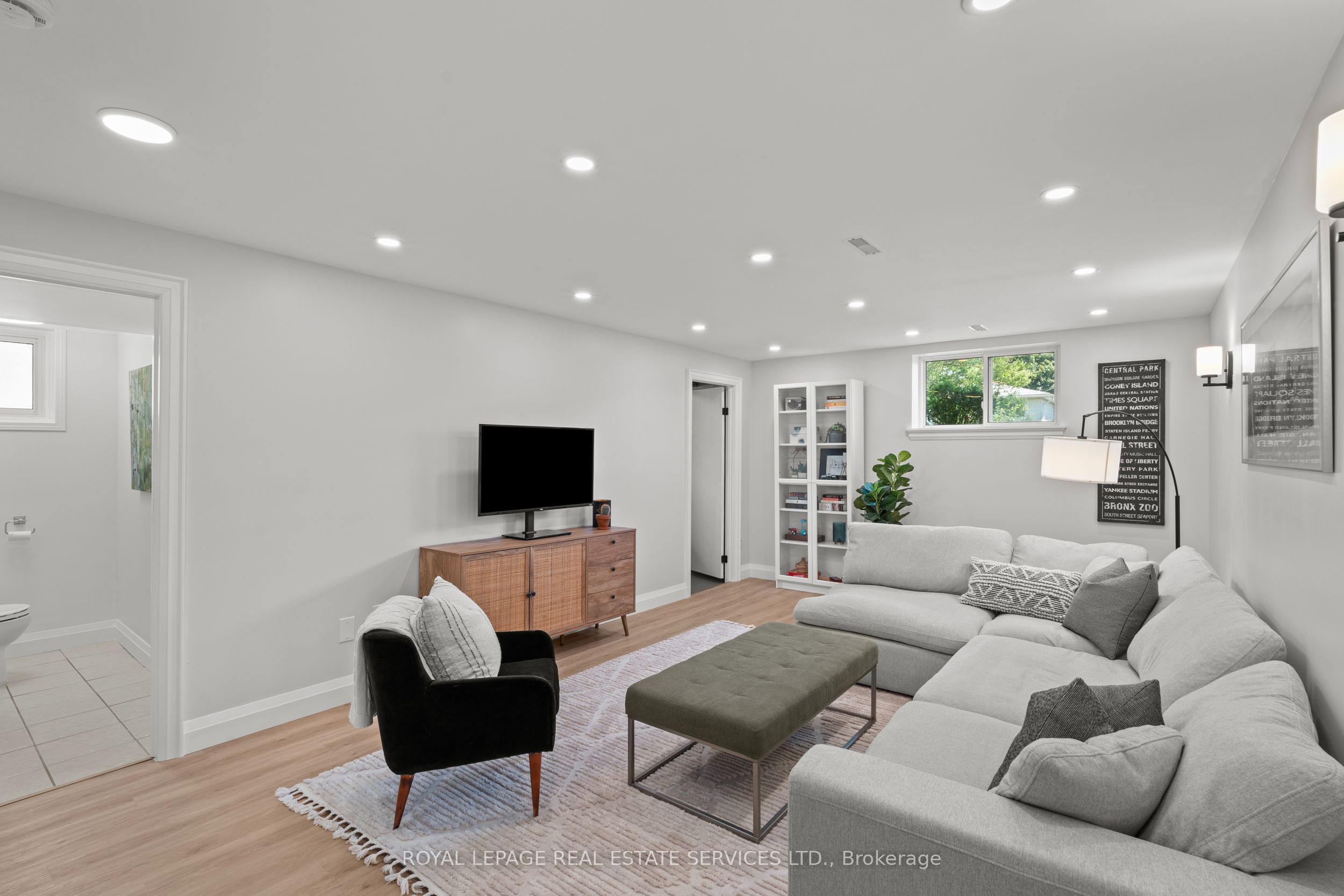 1348 Janina Boulevard Property Photo 23
