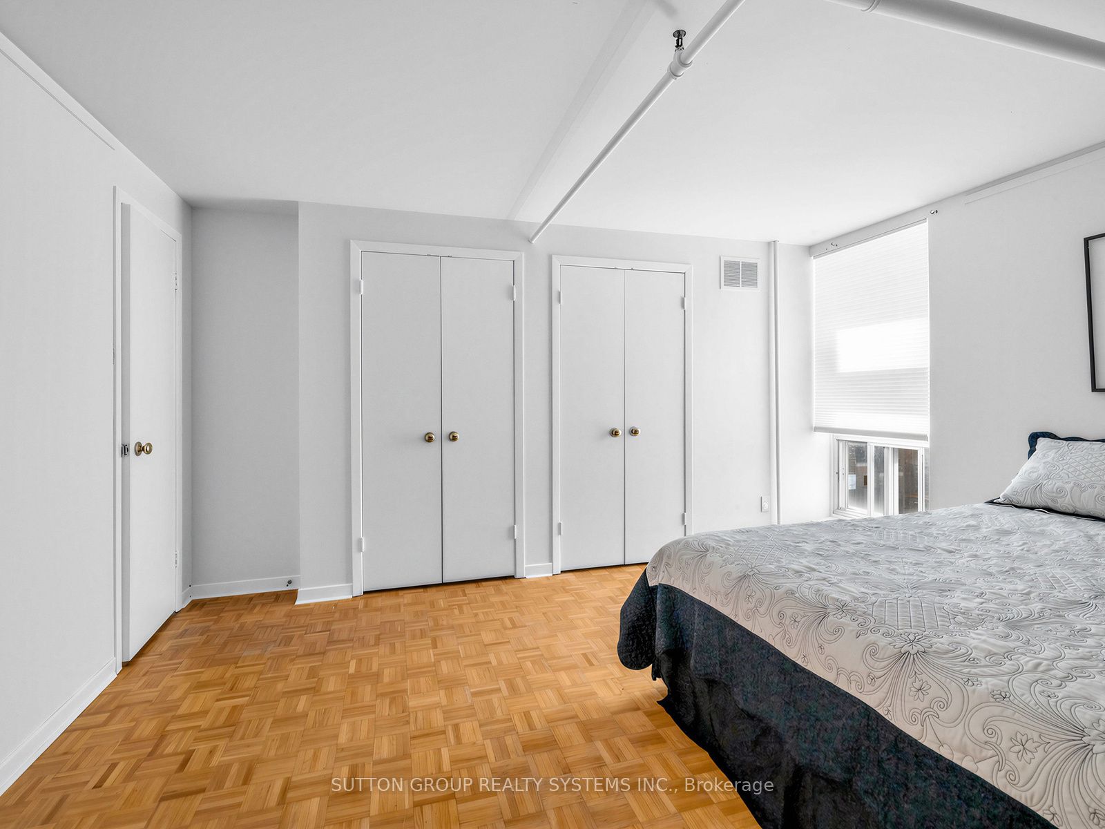 6 Bartlett Avenue W 5 Property Photo 11