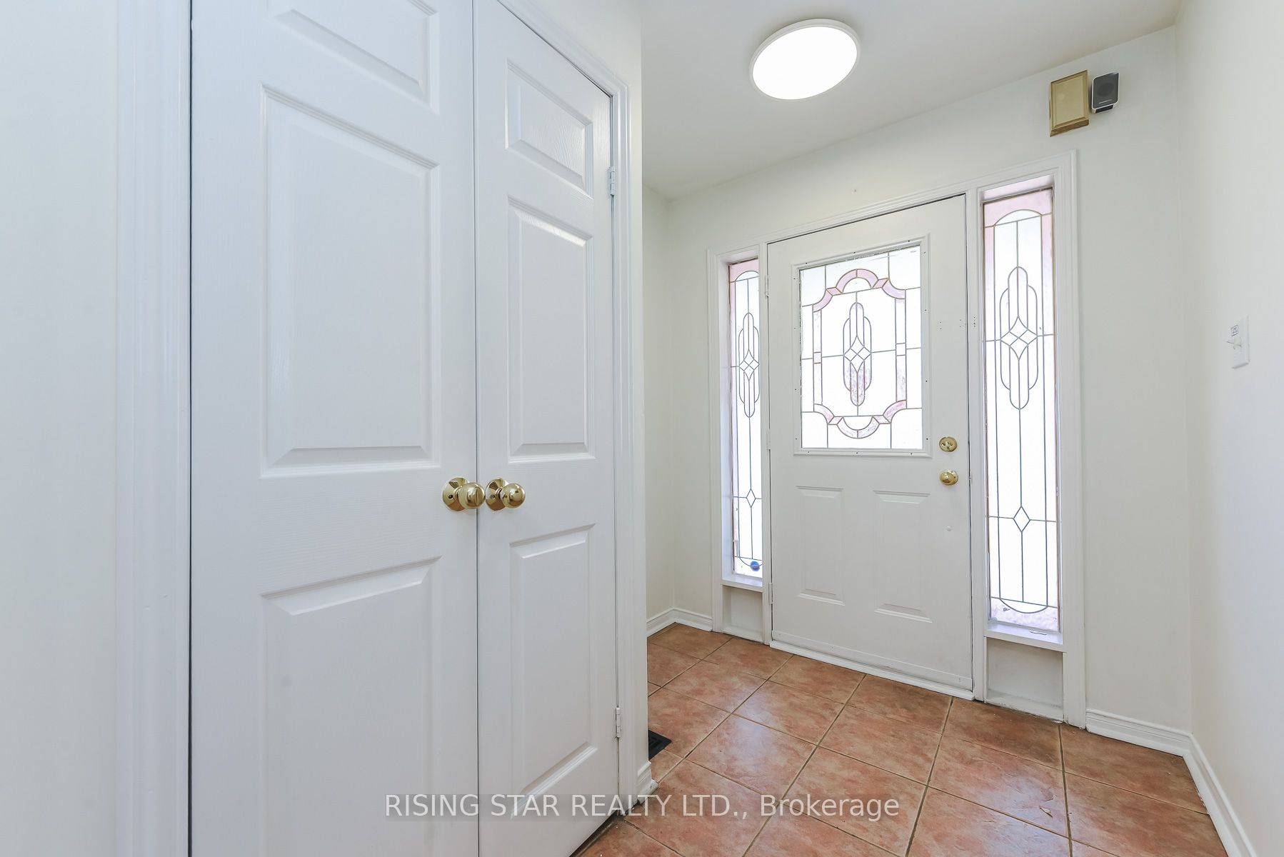 16 Elmpark Court Property Photo 4