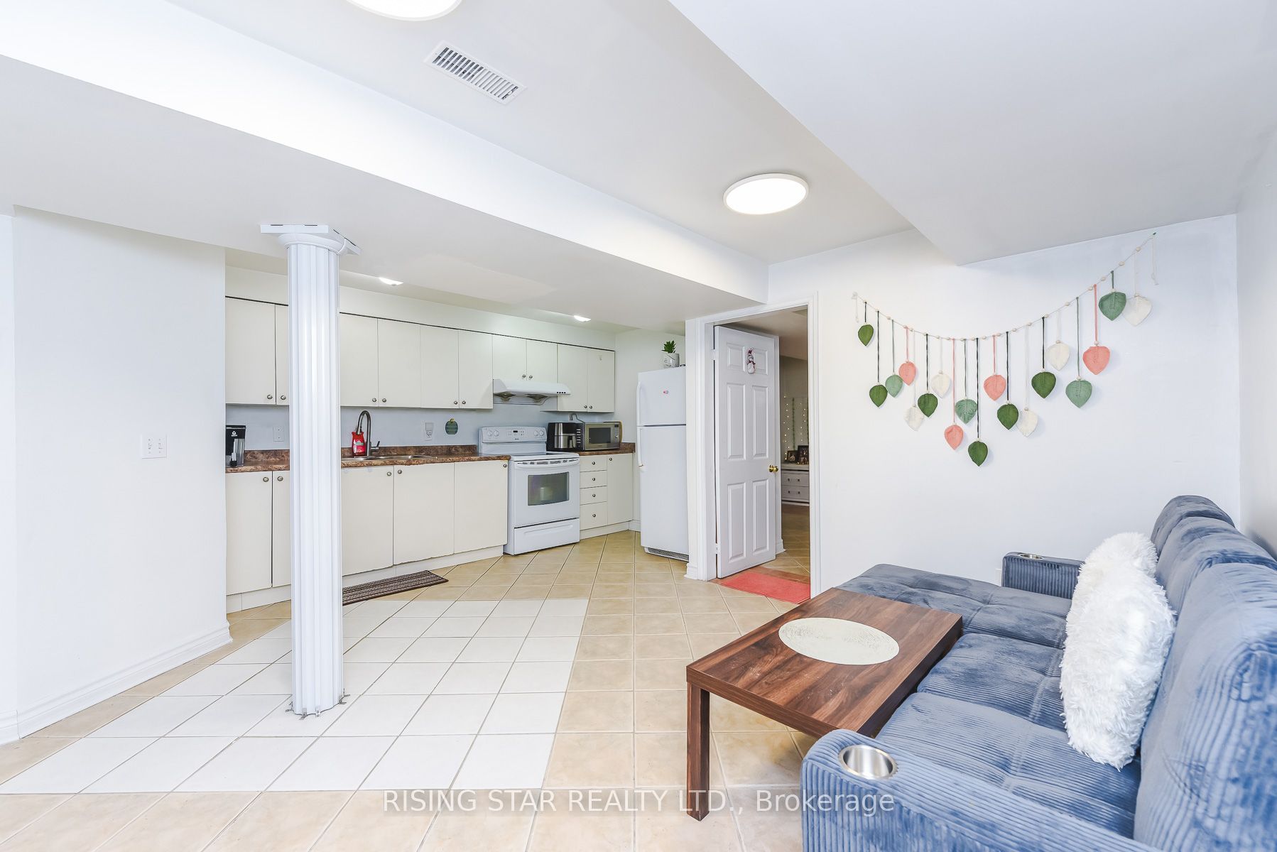 16 Elmpark Court Property Photo 37
