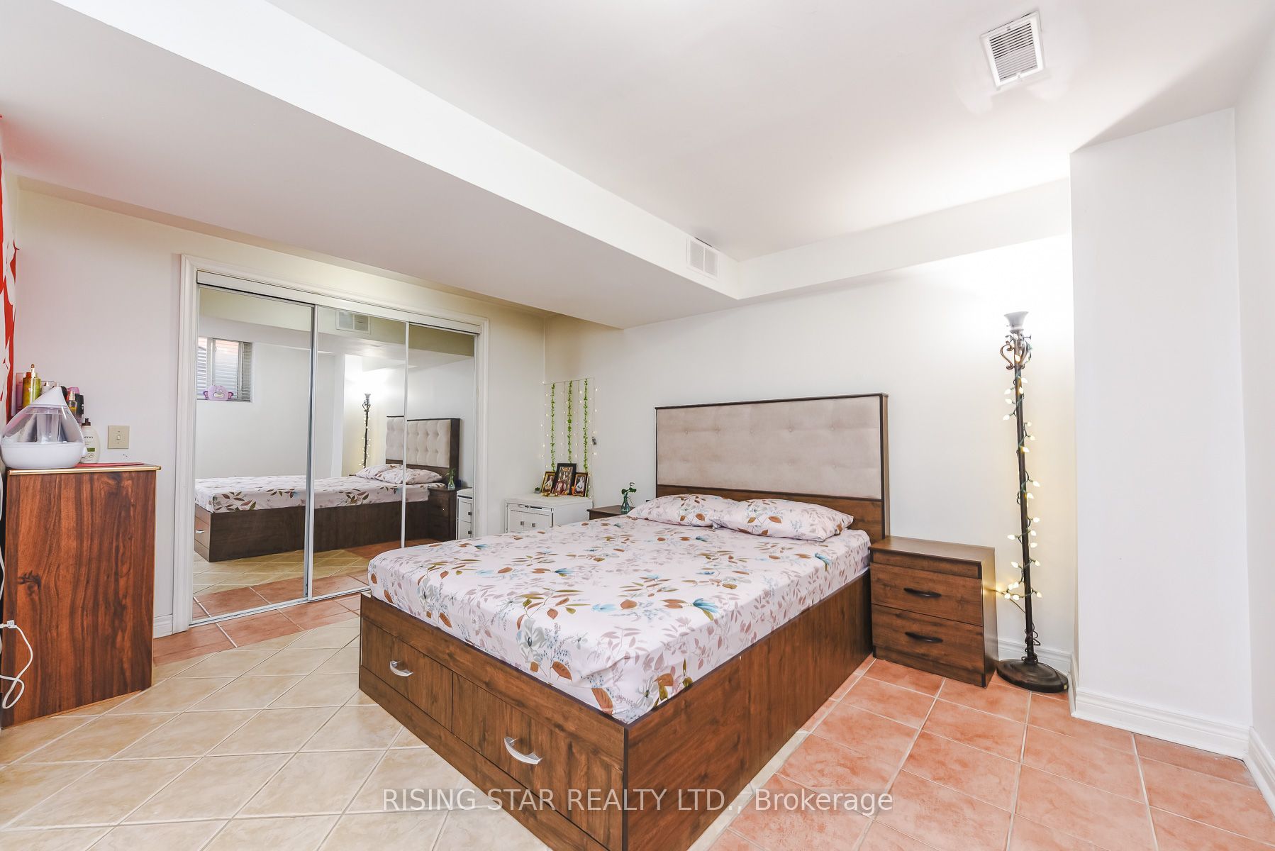 16 Elmpark Court Property Photo 39