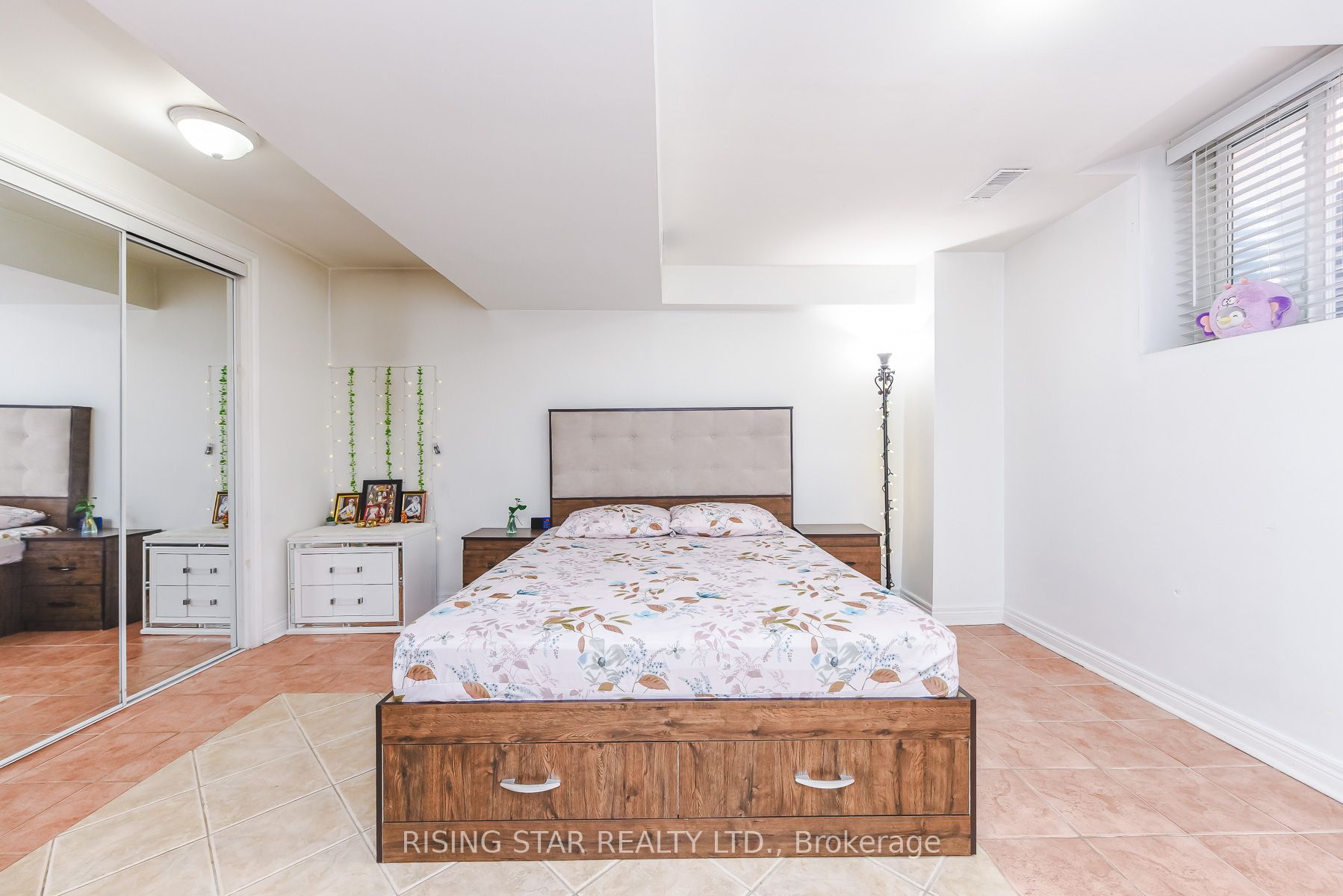 16 Elmpark Court Property Photo 40