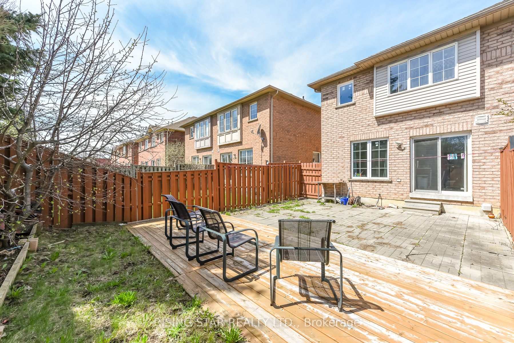 16 Elmpark Court Property Photo 47