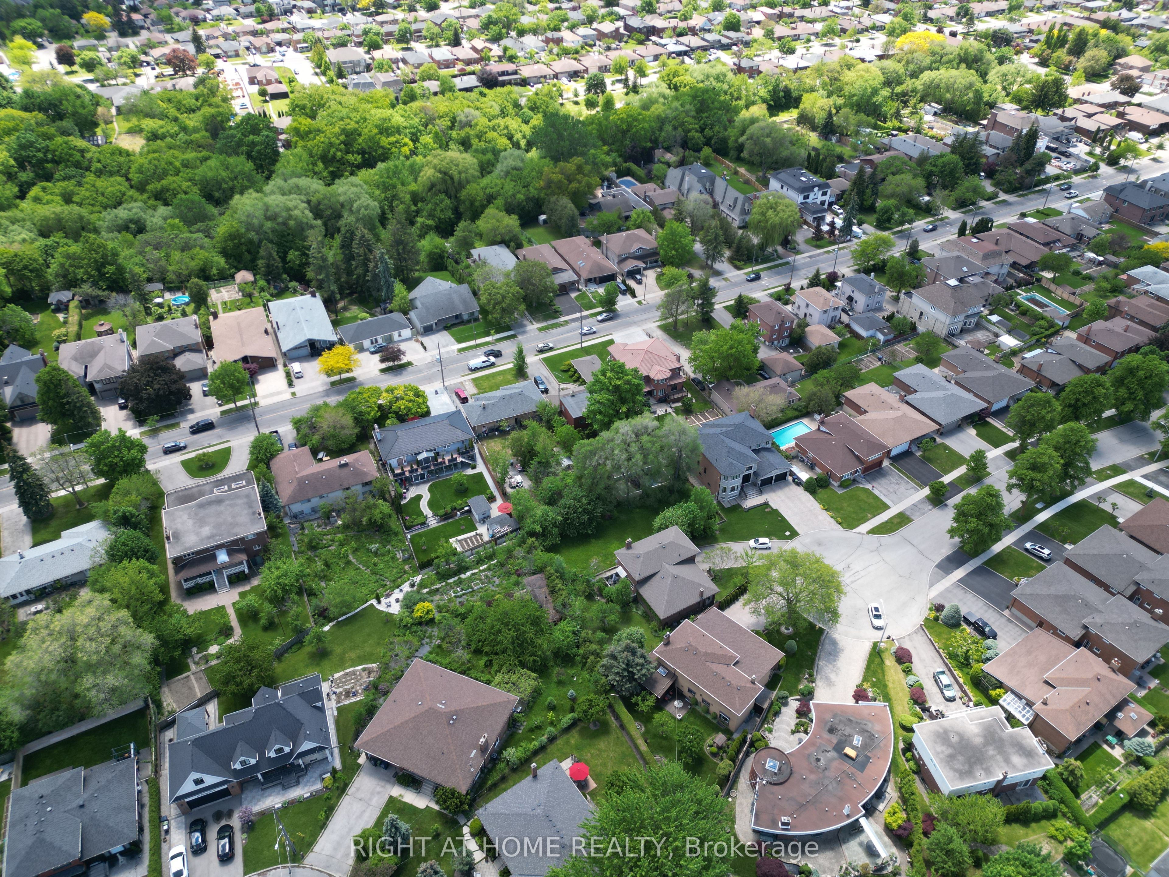 362 Maple Leaf Drive Property Photo 10