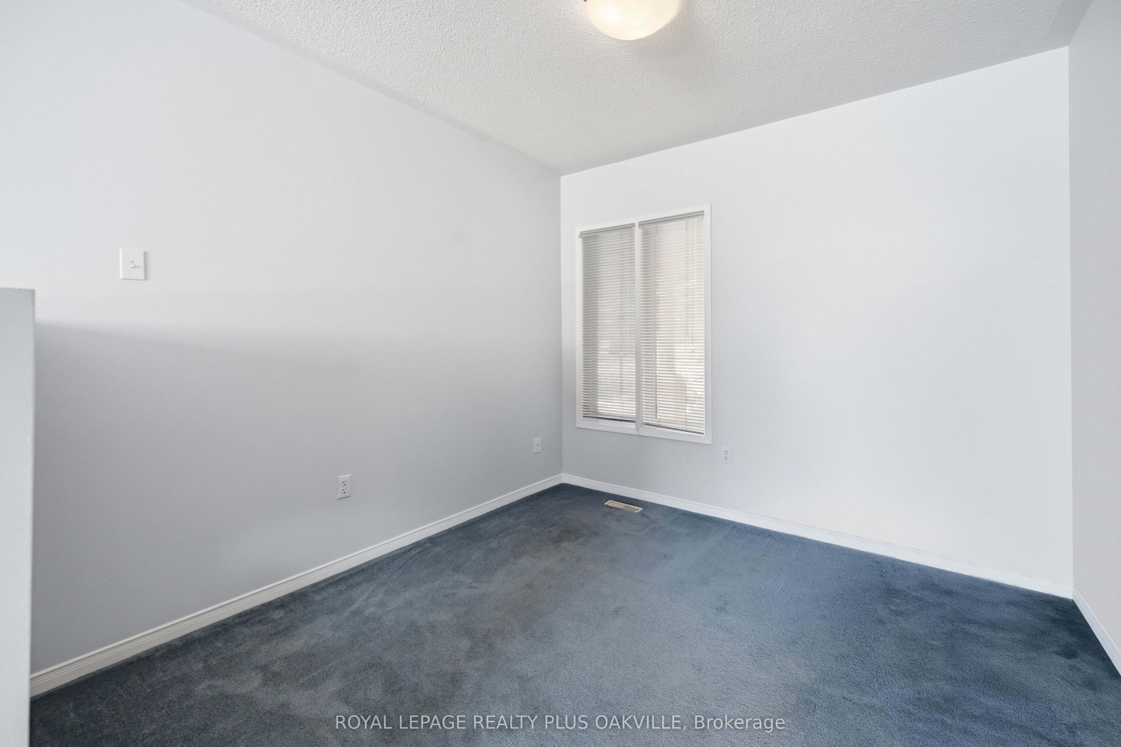 2150 Fourth Line Property Photo 16