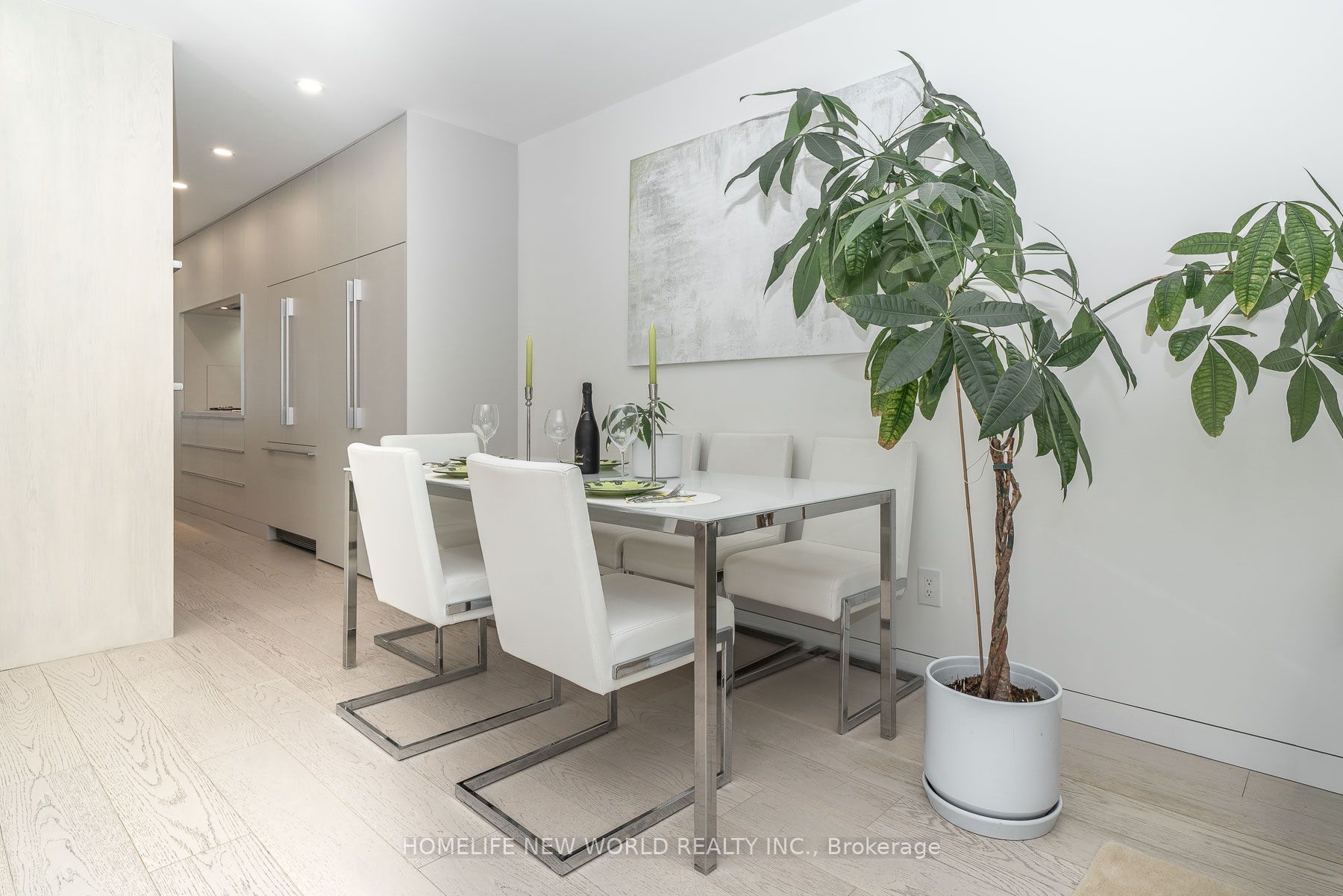 30 Carling Avenue Property Photo 14