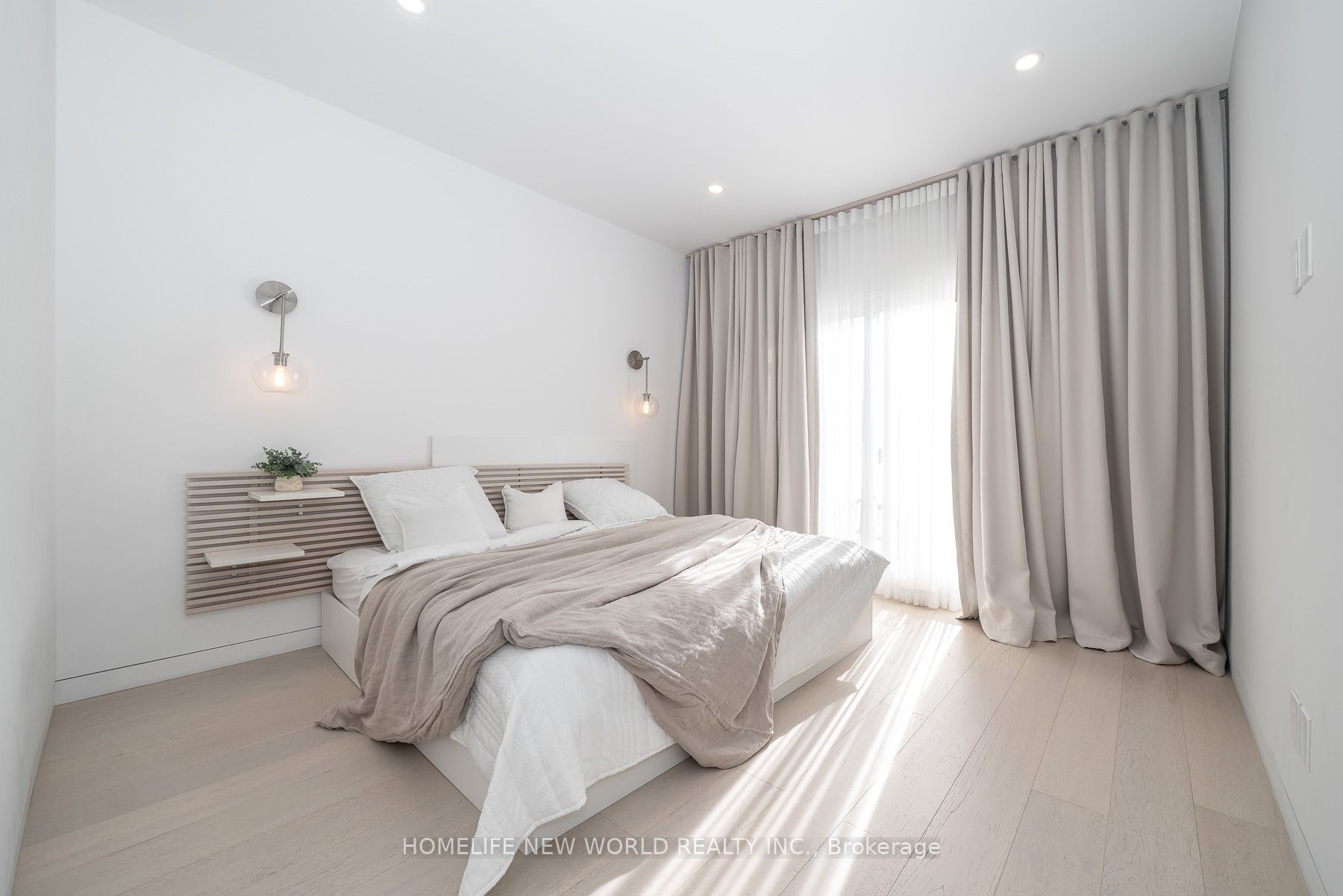 30 Carling Avenue Property Photo 16