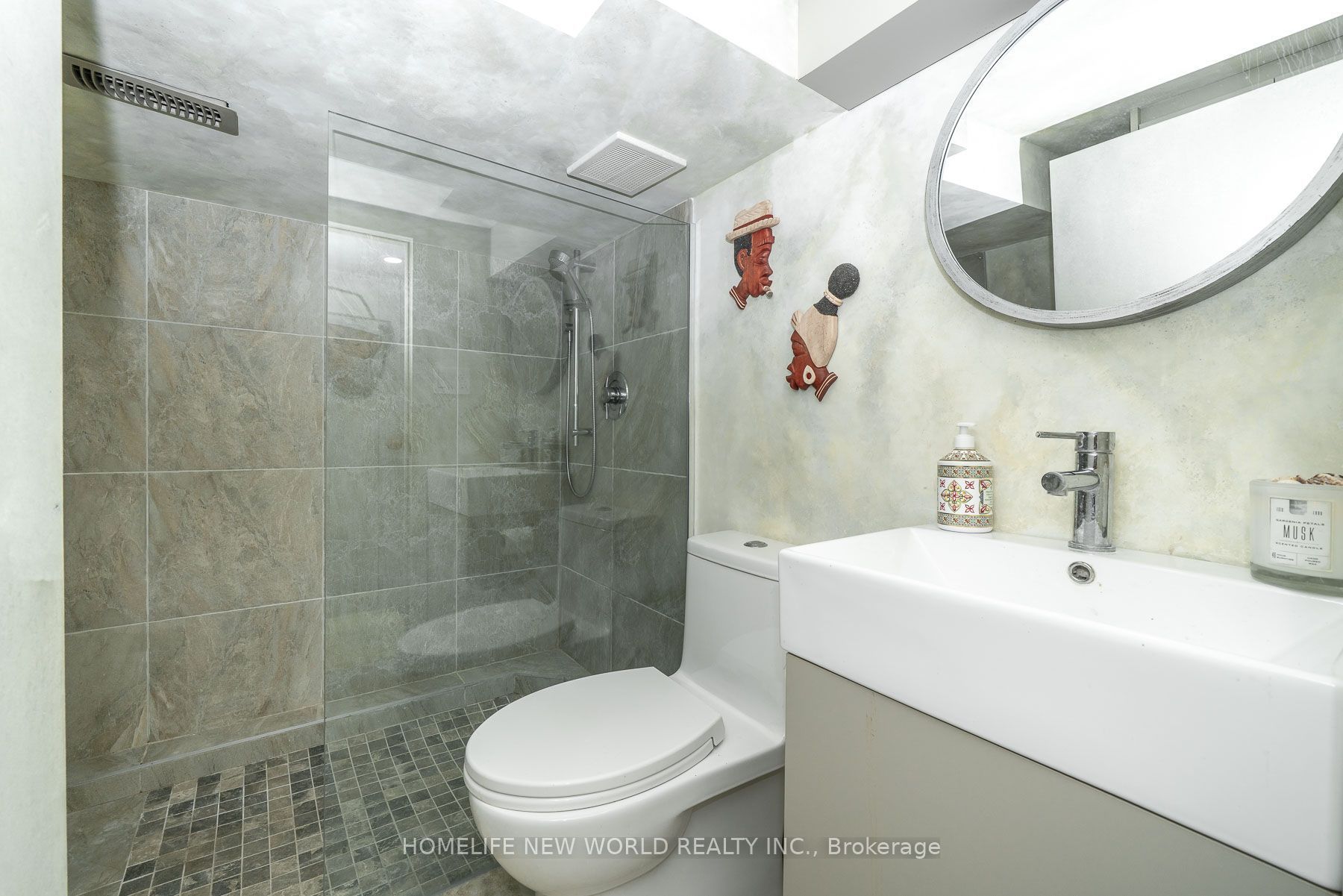 30 Carling Avenue Property Photo 36