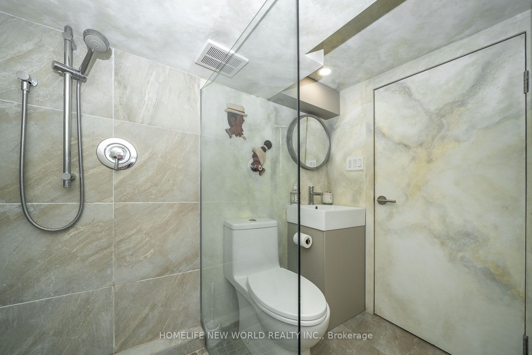 30 Carling Avenue Property Photo 37