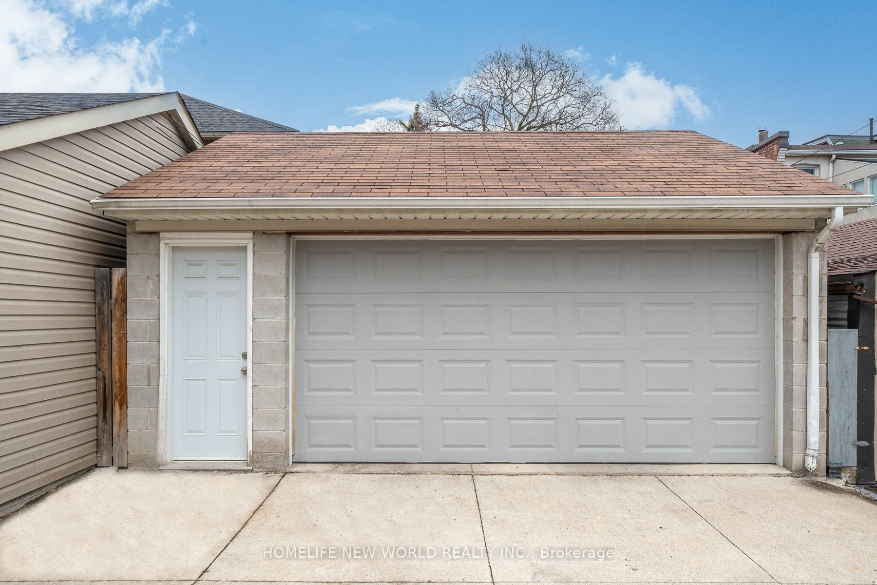 30 Carling Avenue Property Photo 47
