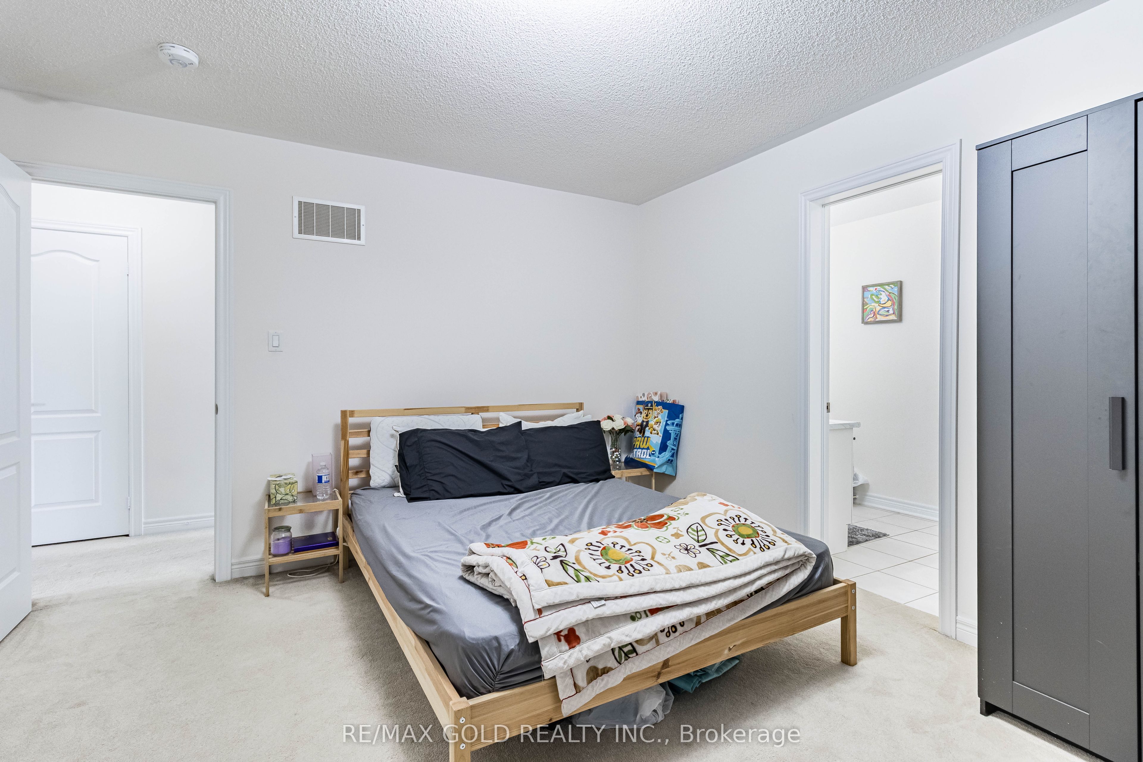 110 Banbridge Crescent Property Photo 21