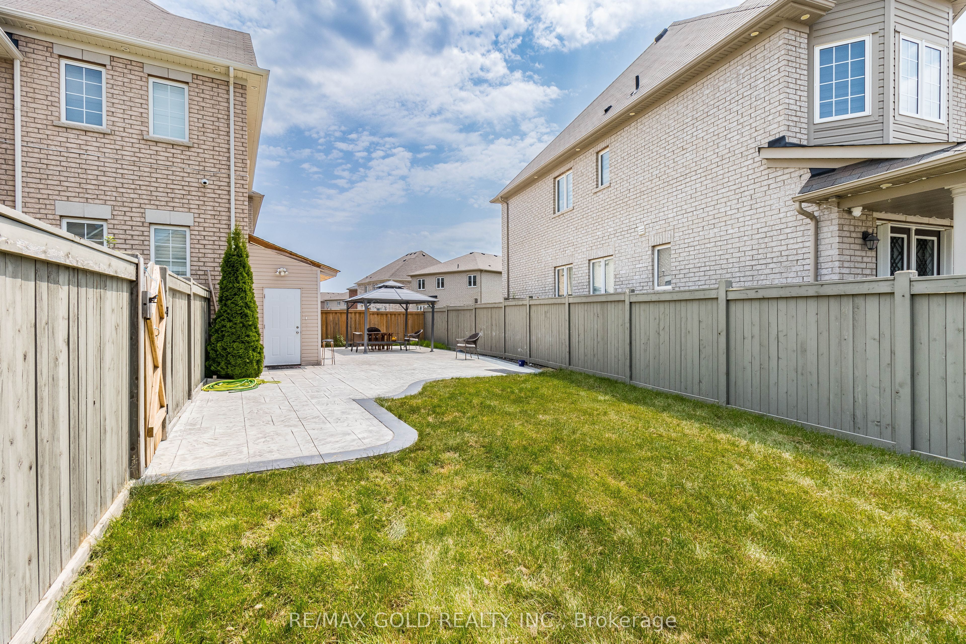 110 Banbridge Crescent Property Photo 22