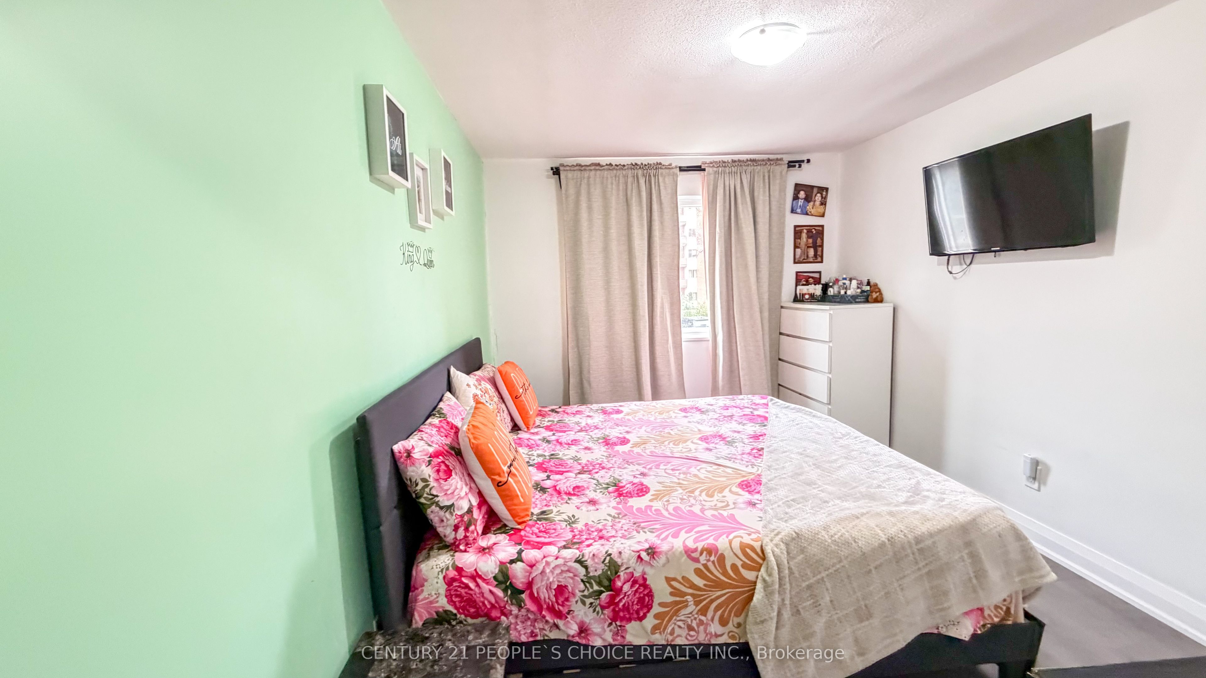 2485 Woking Crescent 201 Property Photo 12