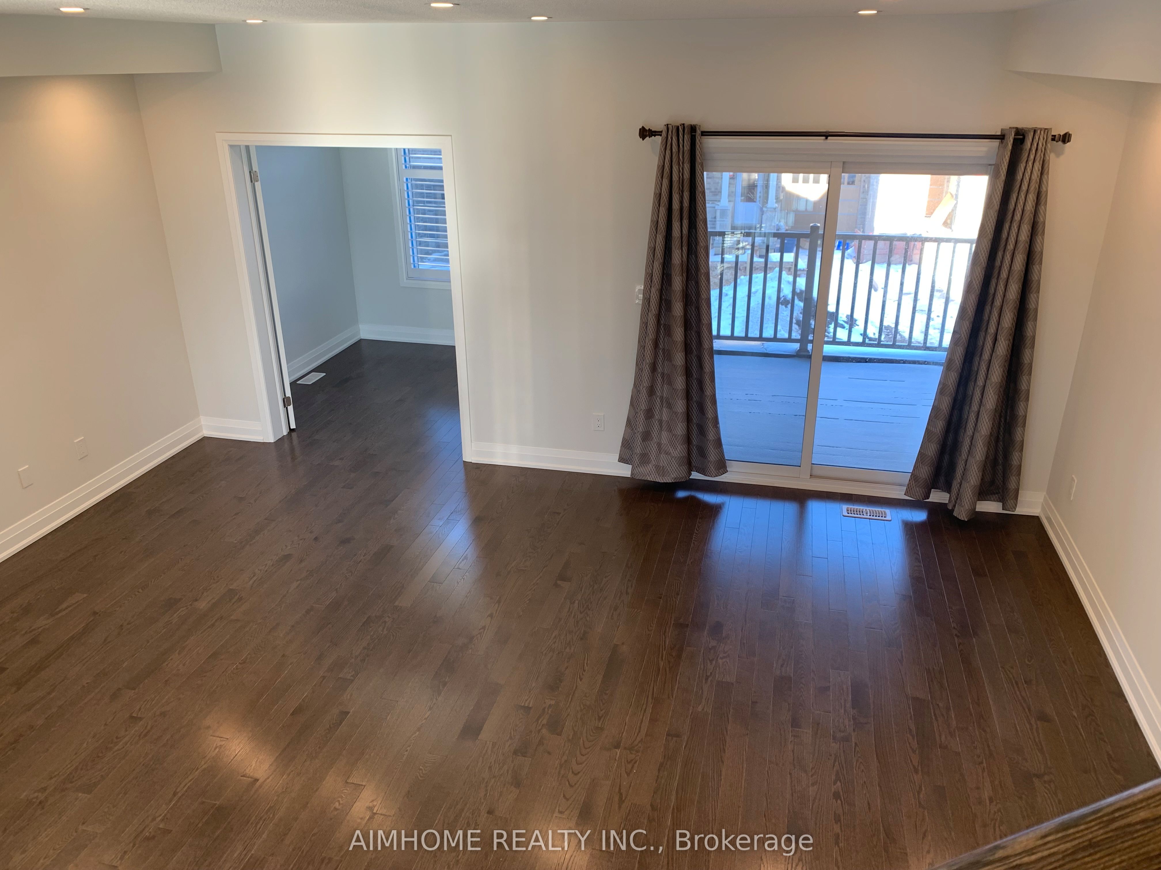 12 Summerbeam Way Property Photo 6