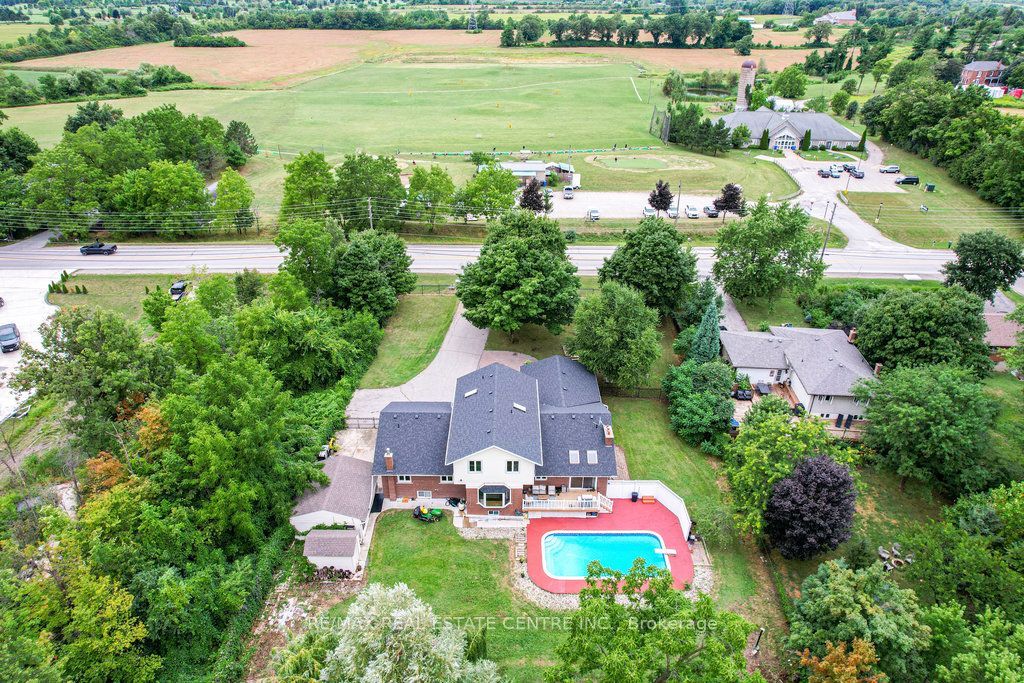 7750 5 Side Road Property Photo 2