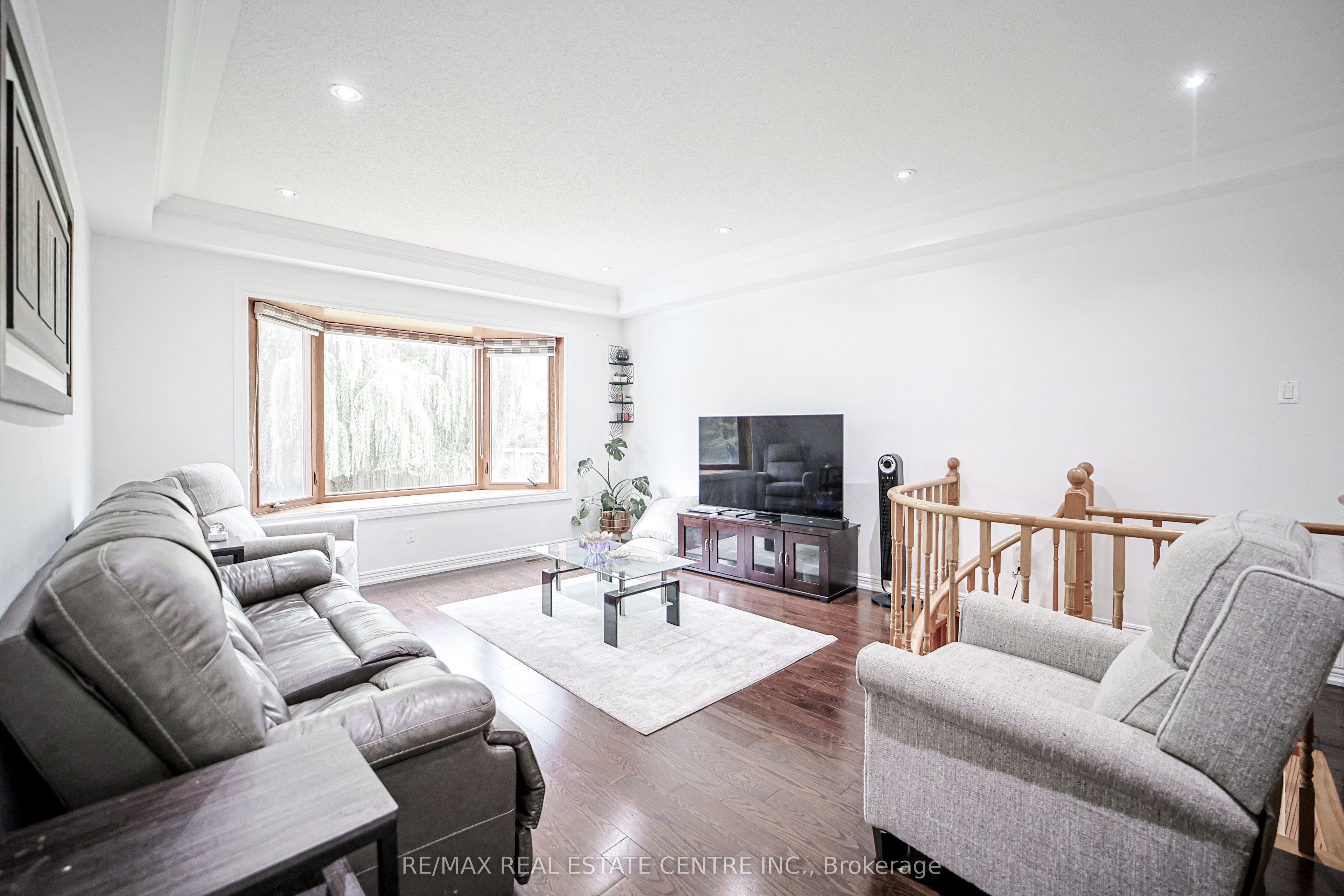 7750 5 Side Road Property Photo 9