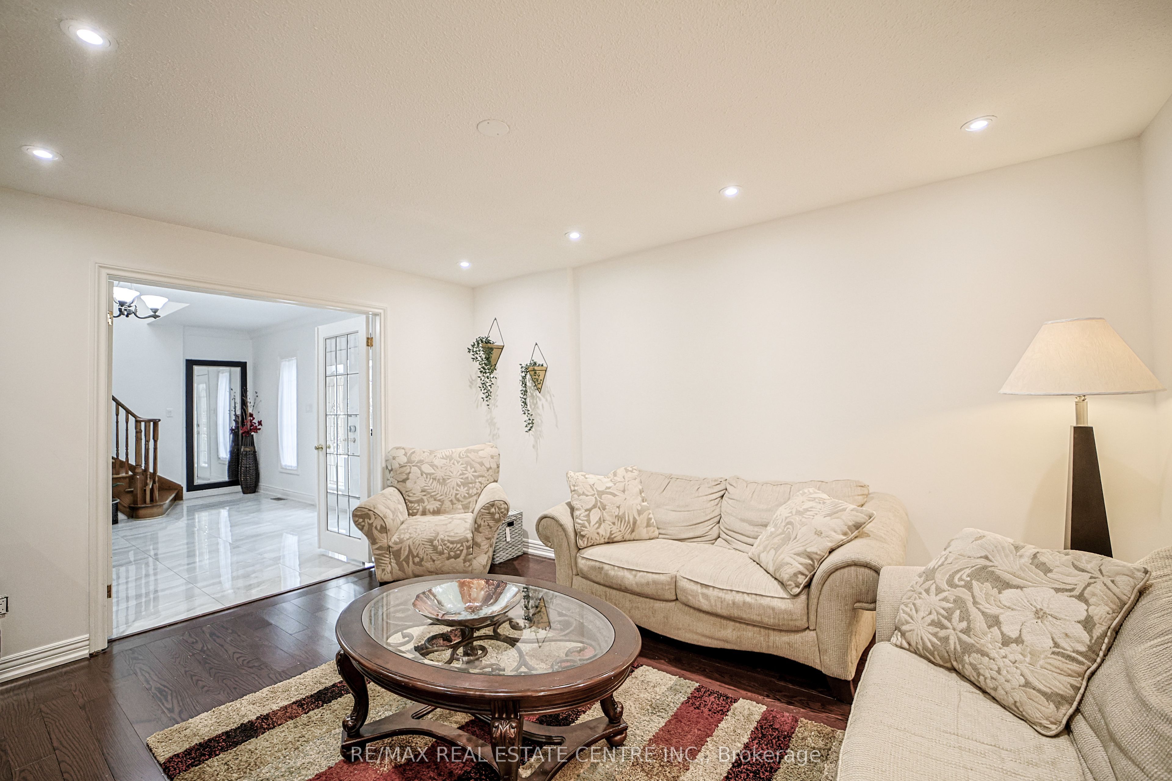 7750 5 Side Road Property Photo 11