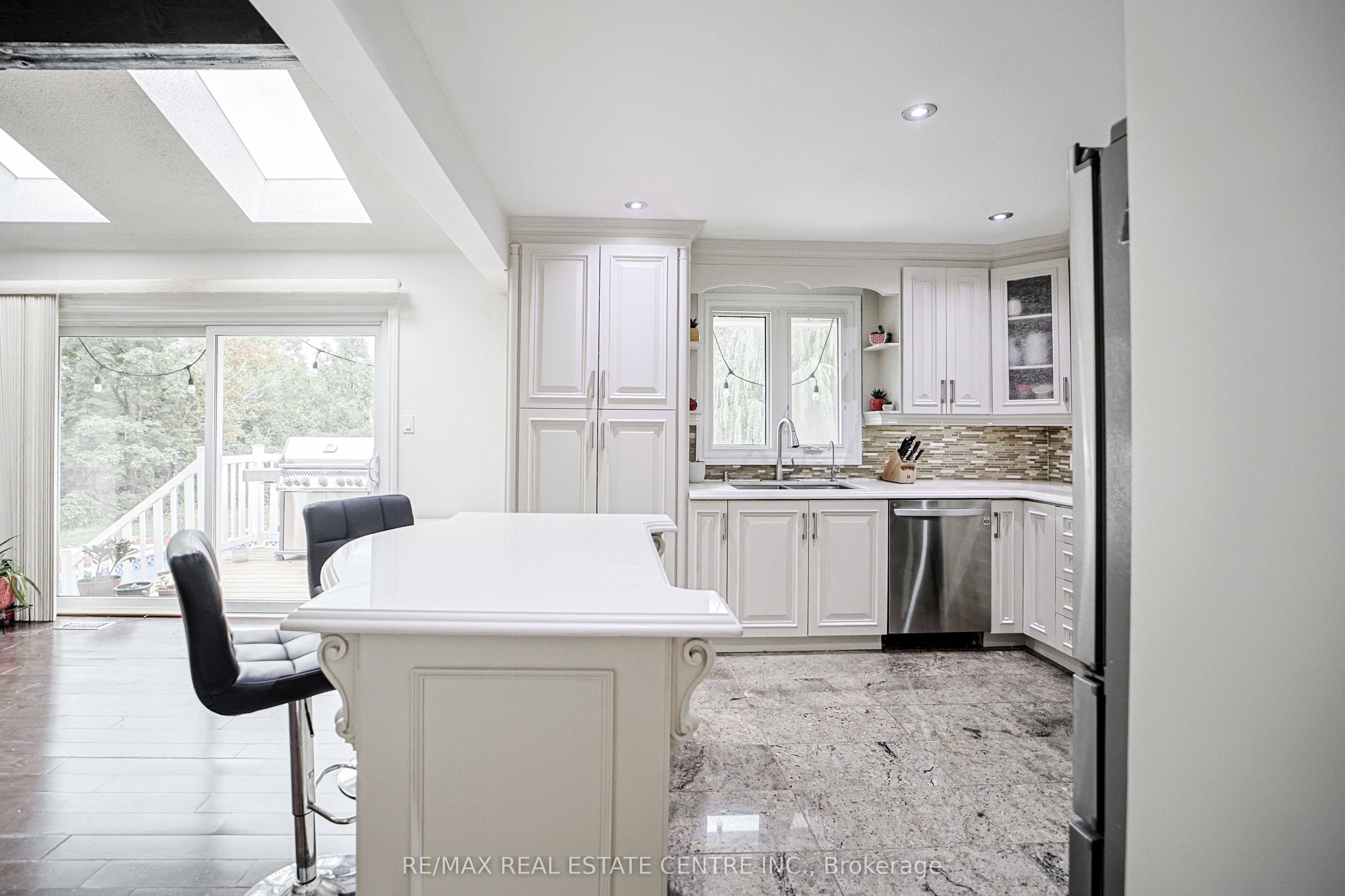 7750 5 Side Road Property Photo 17