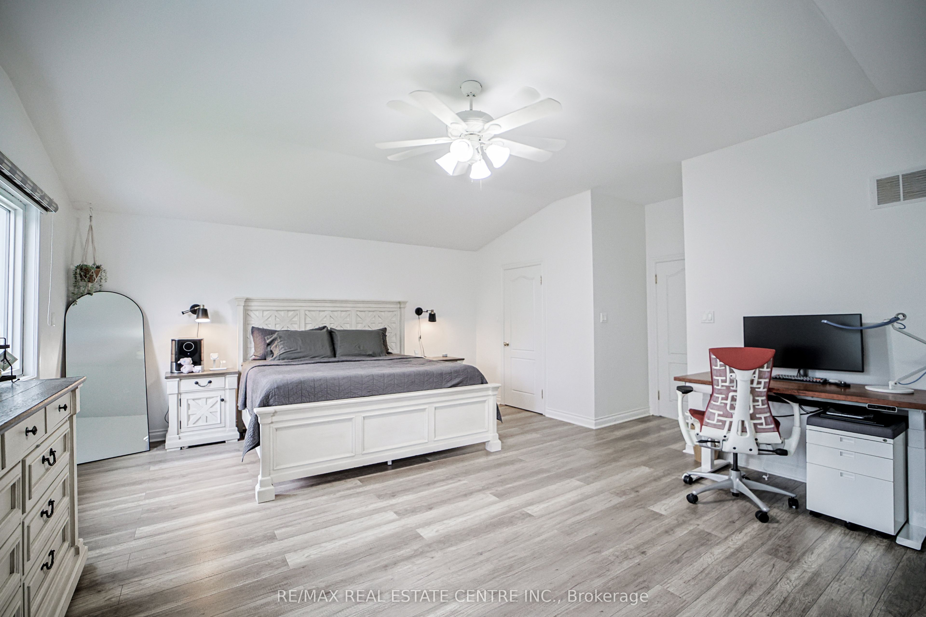 7750 5 Side Road Property Photo 27