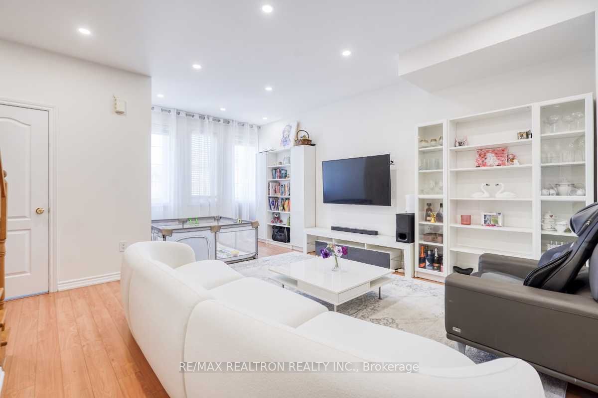 15 Sprucewood Road Property Photo 8