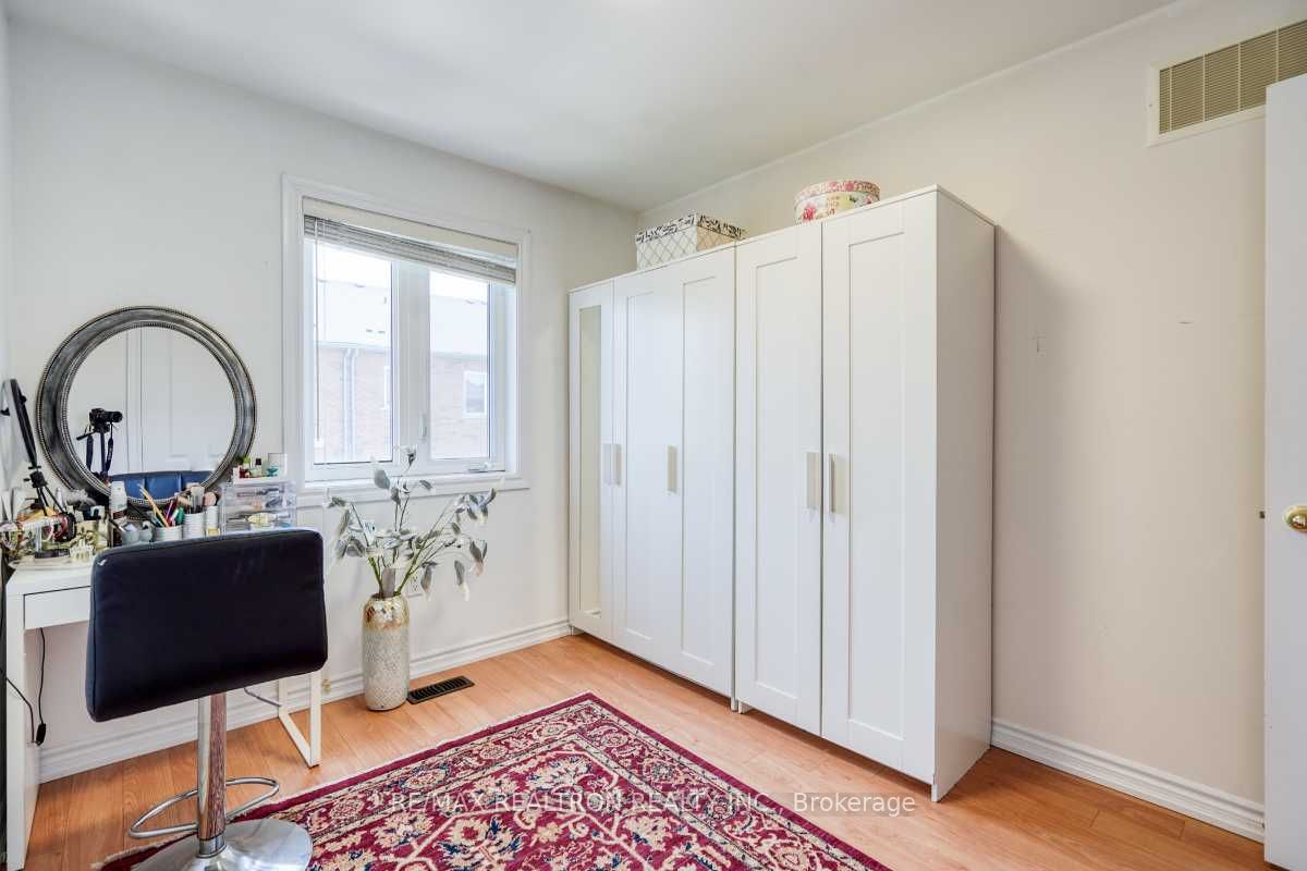 15 Sprucewood Road Property Photo 22