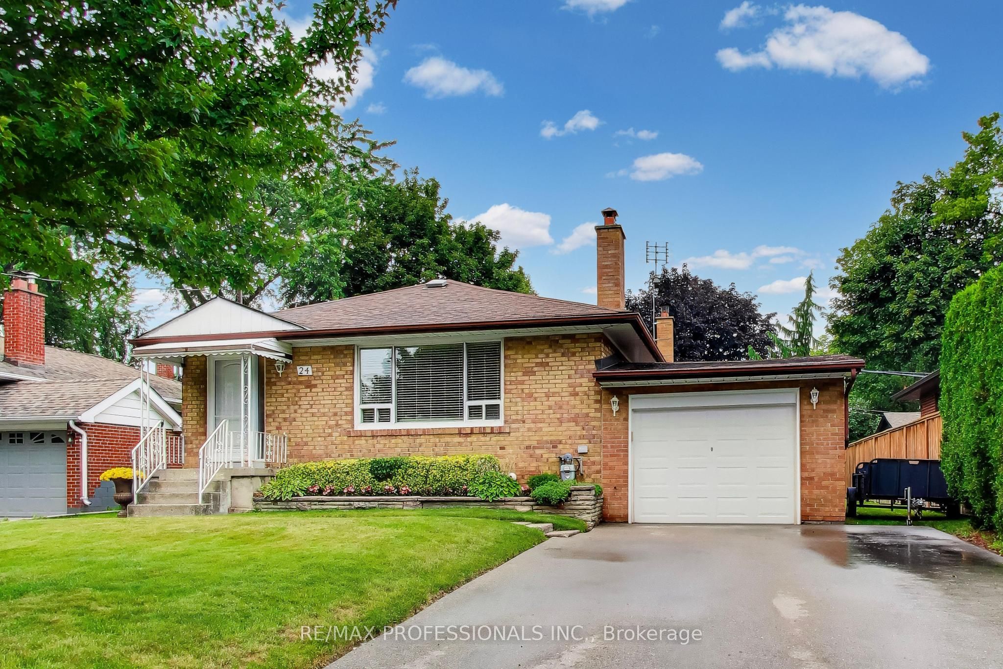 24 Beaverbrook Avenue Property Photo 2