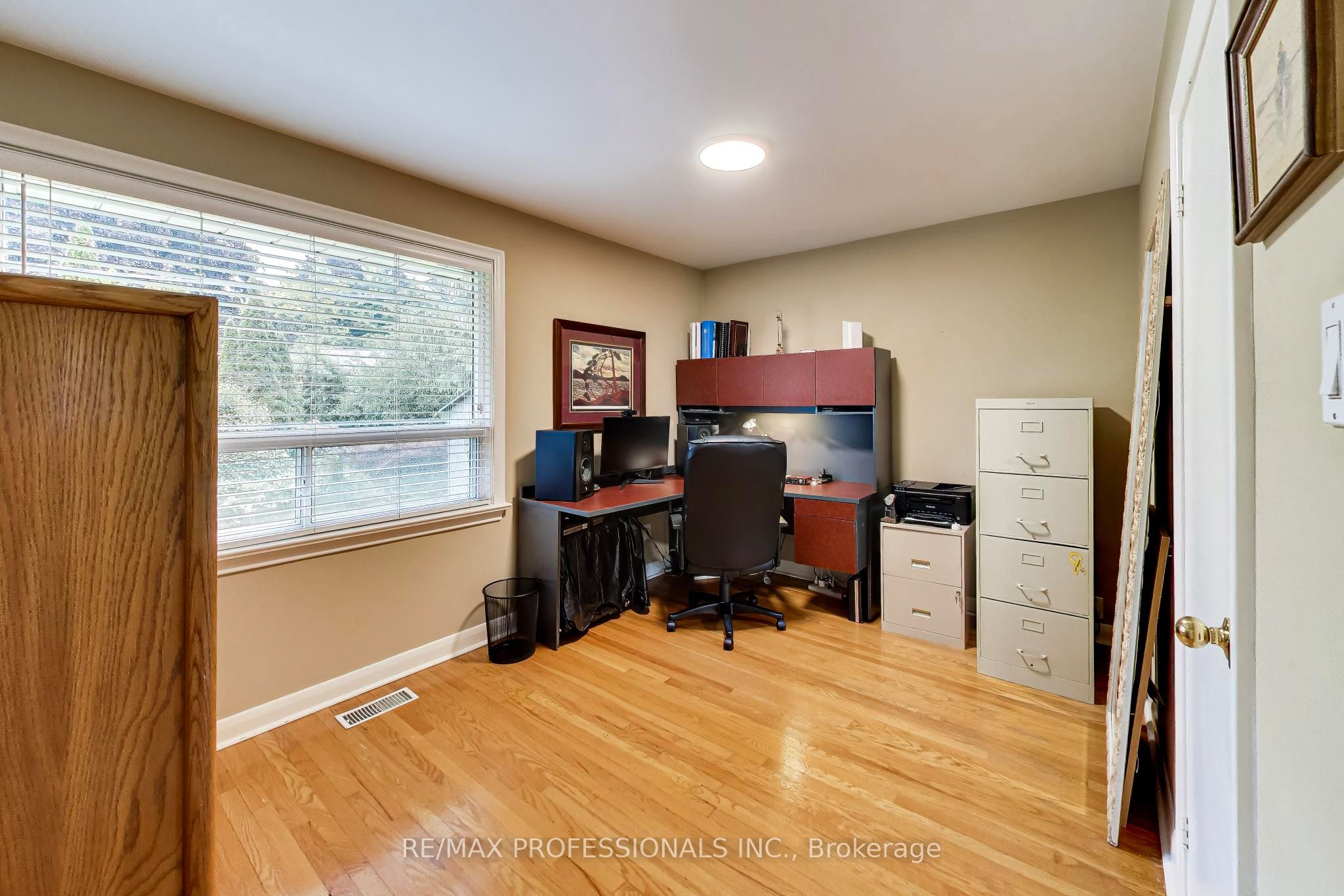 24 Beaverbrook Avenue Property Photo 19
