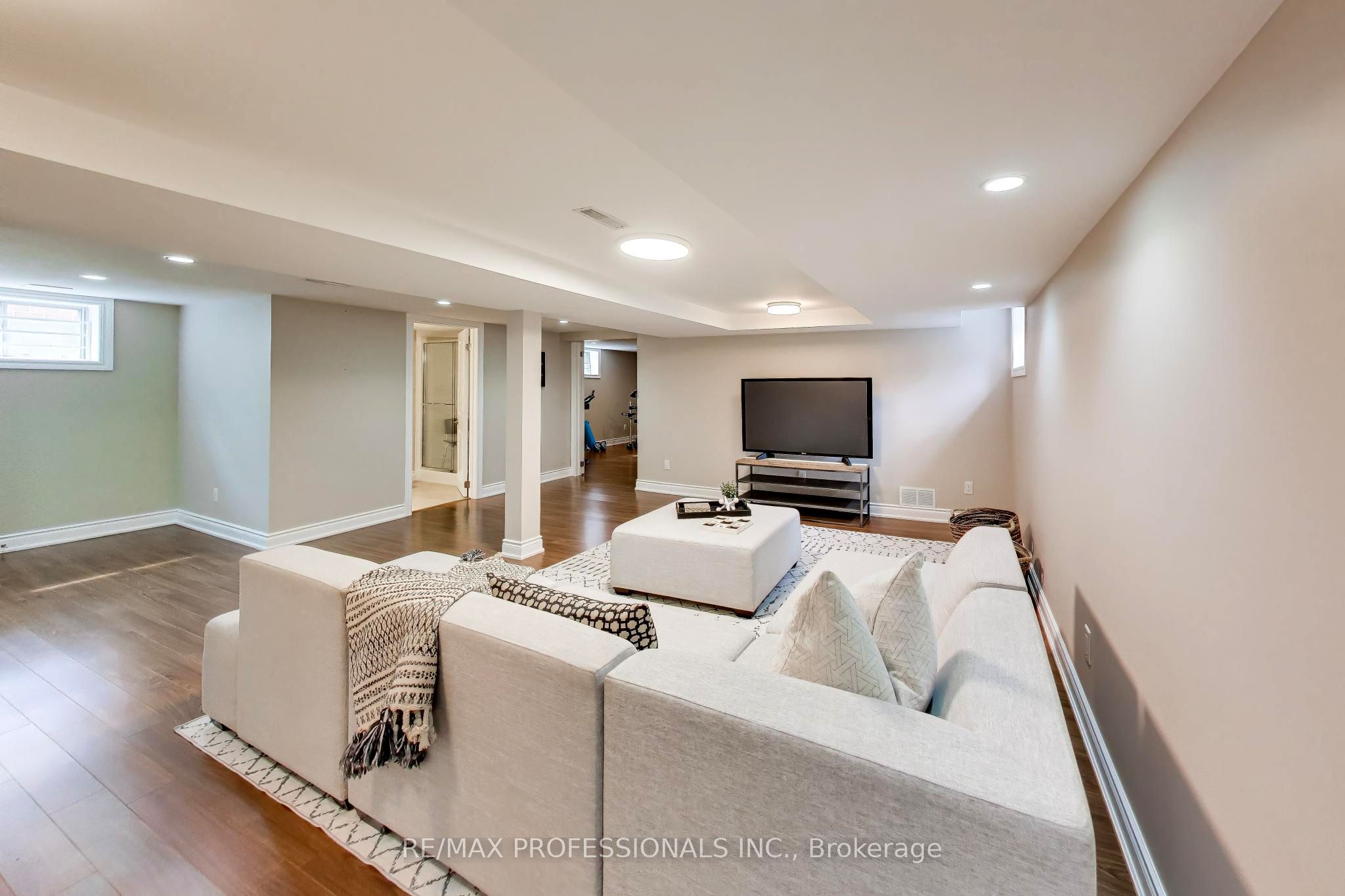 24 Beaverbrook Avenue Property Photo 23