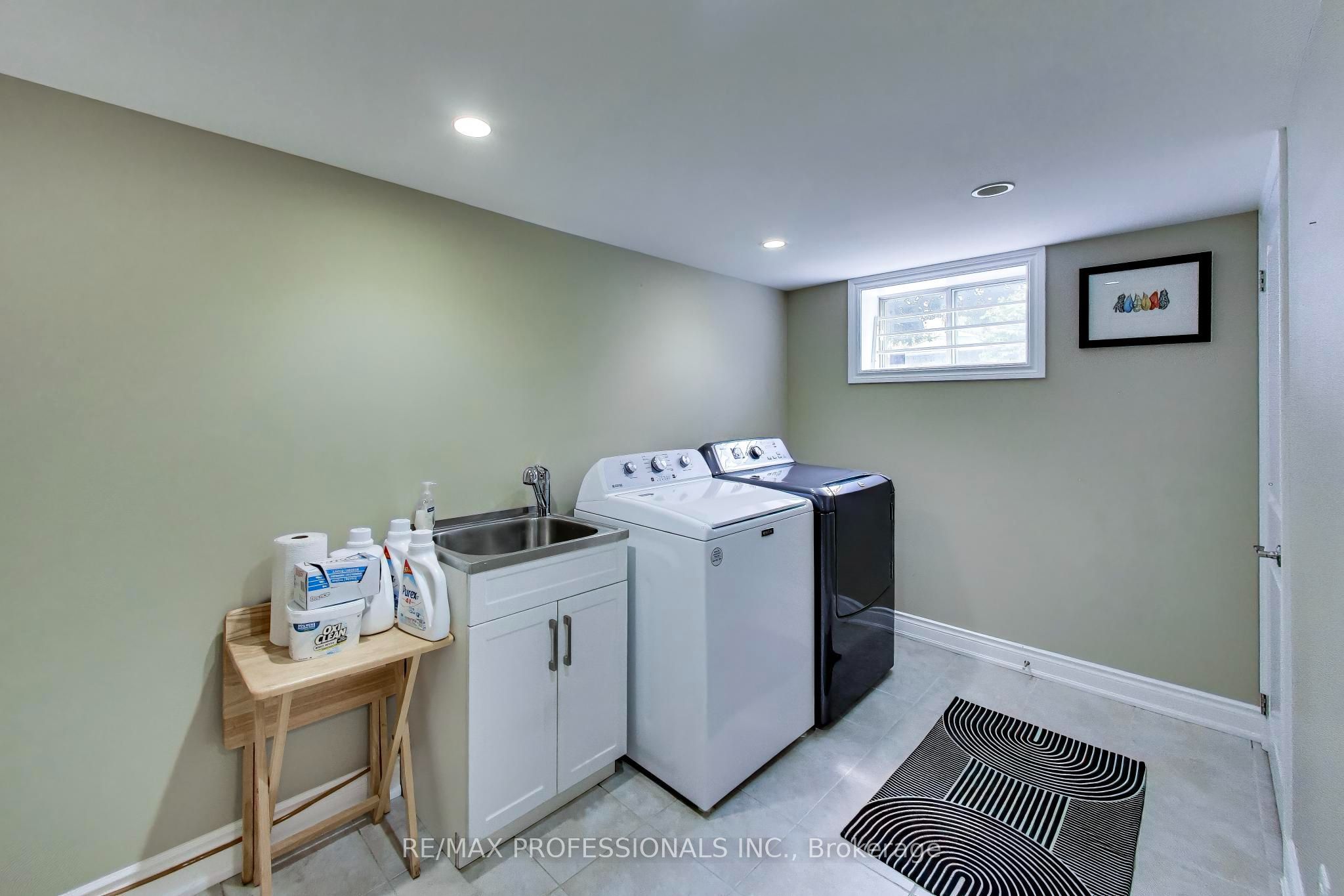 24 Beaverbrook Avenue Property Photo 29