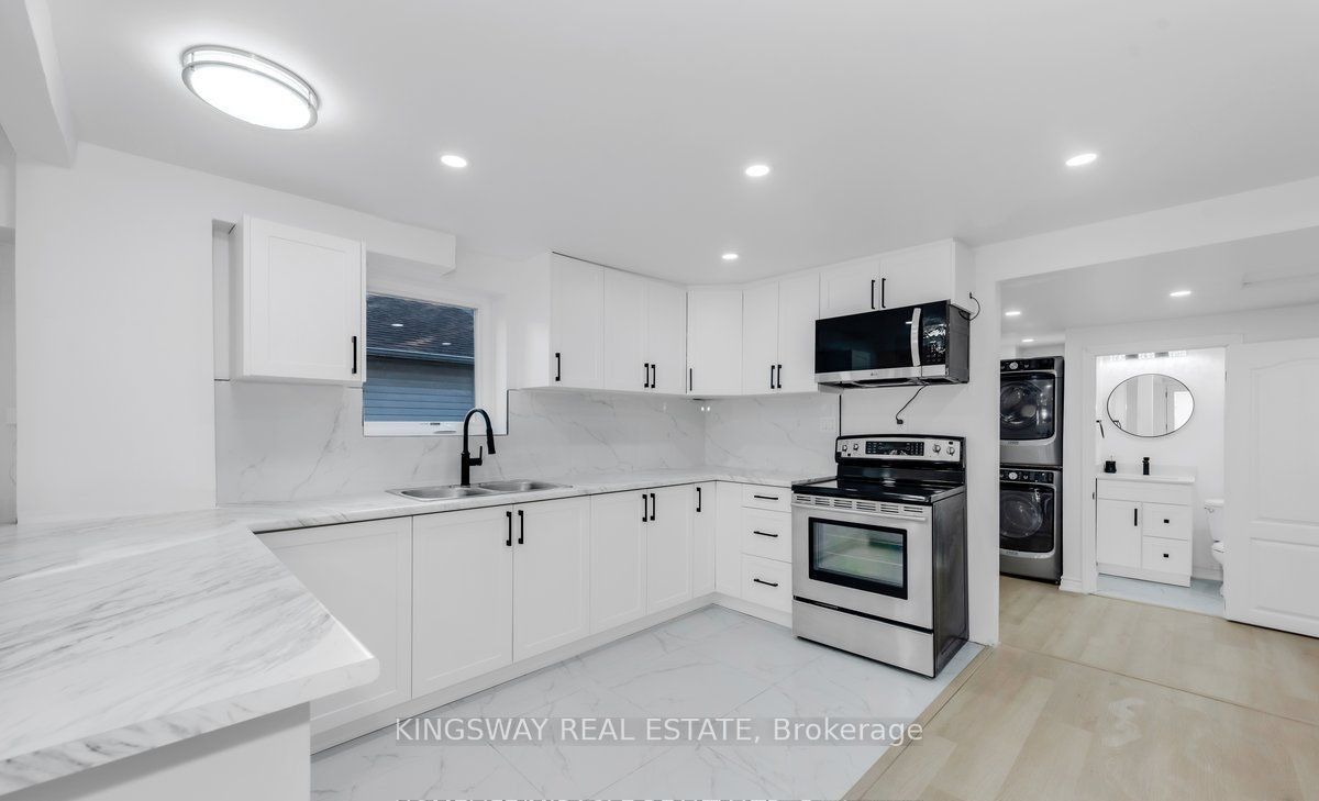 195 Randi Road Property Photo 3