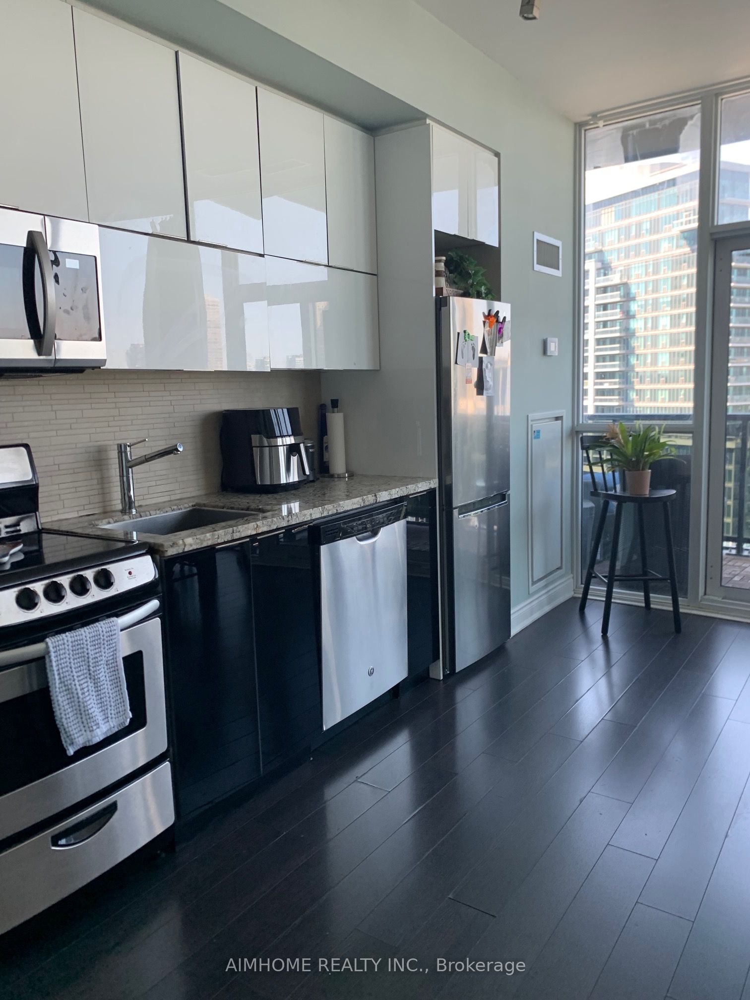 80 Marine Parade Drive 1601 Property Photo 6